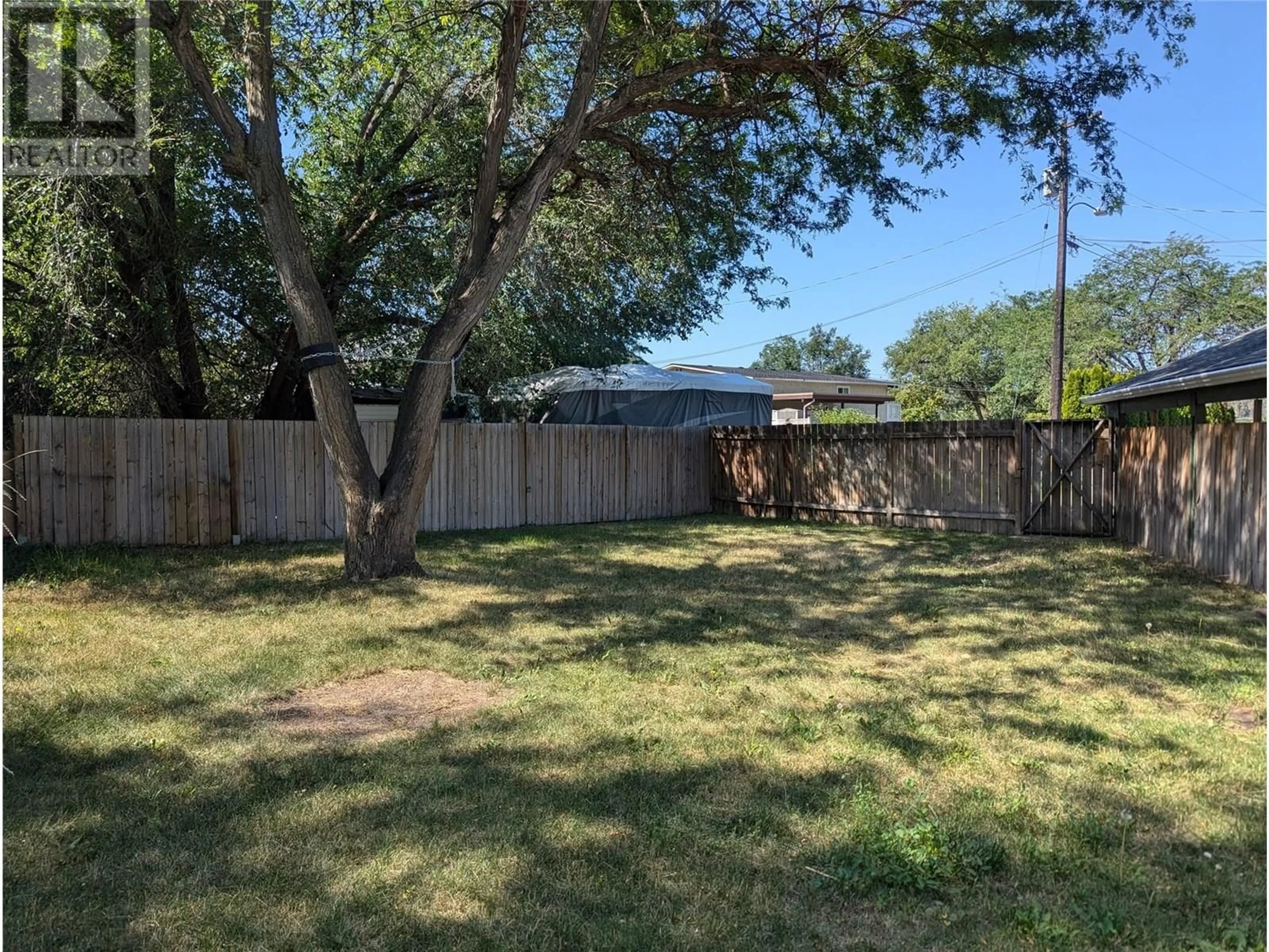 Patio, unknown for 1087 MONTEREY COURT, Kelowna British Columbia V1X5P2