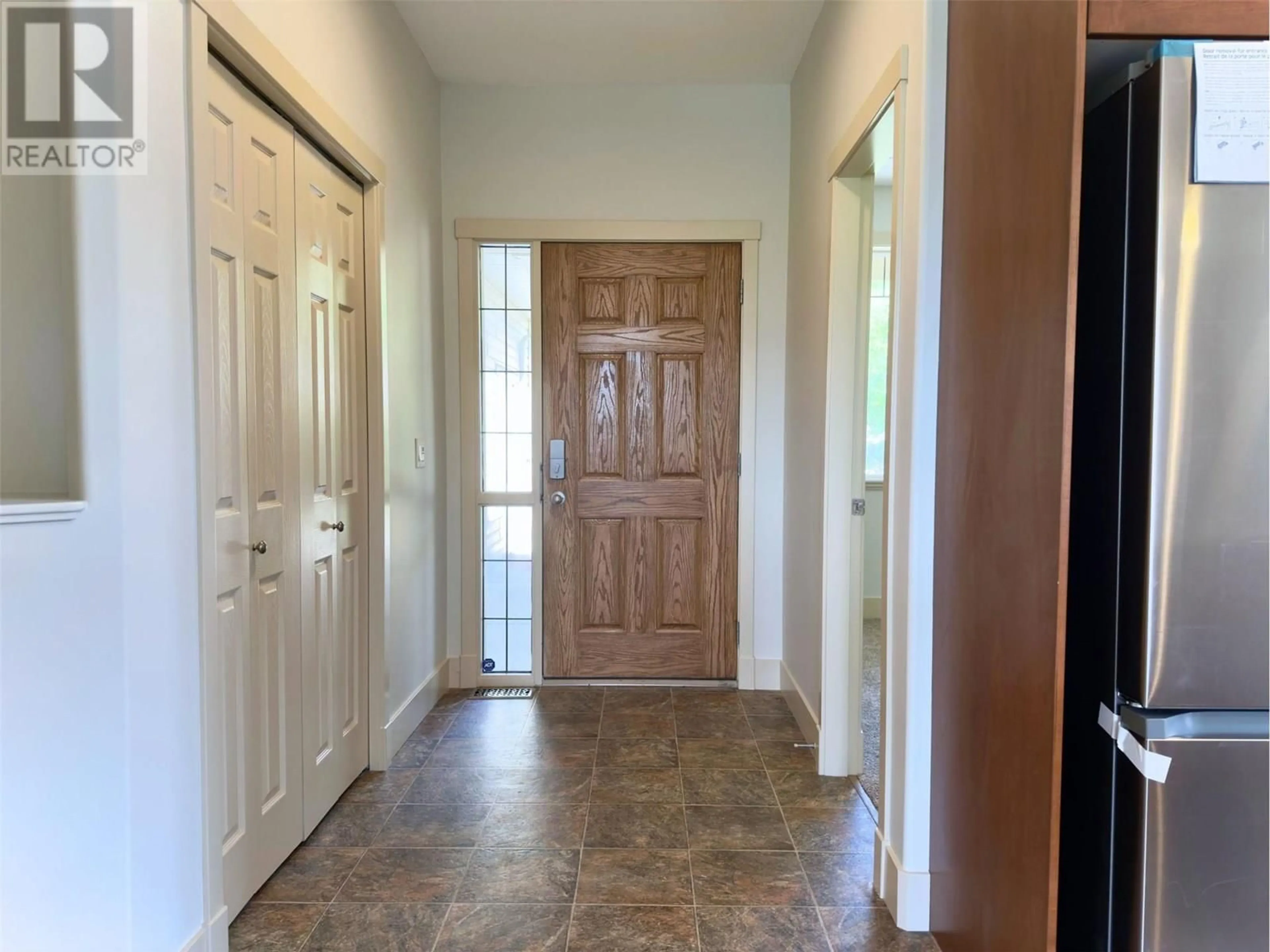 Indoor entryway for 10458 COPPER HILL PLACE, Lake Country British Columbia V4V2P3