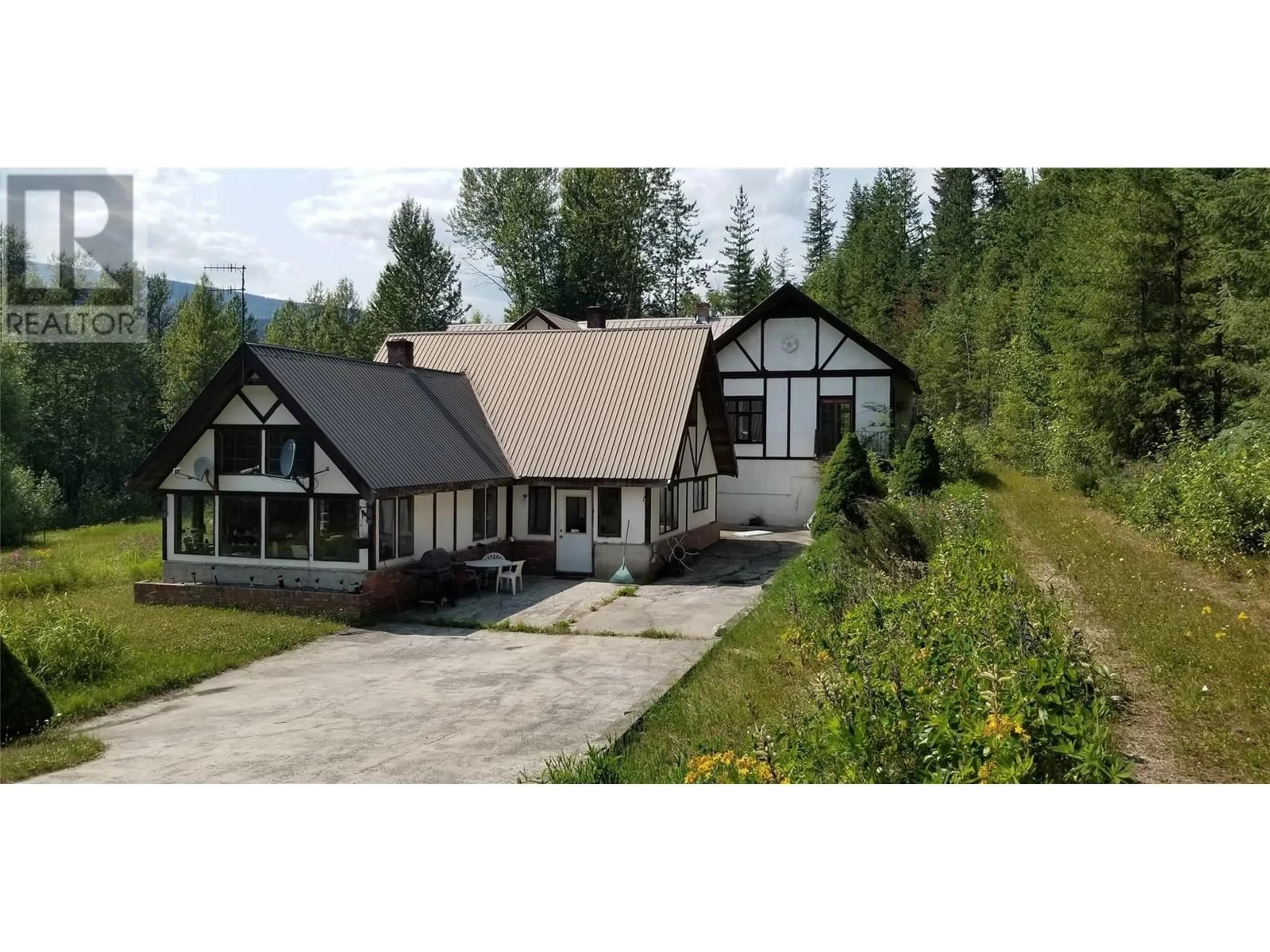 Home with vinyl exterior material, mountain view for 1377 COLLINGS ROAD, Seymour Arm British Columbia V0E2V0