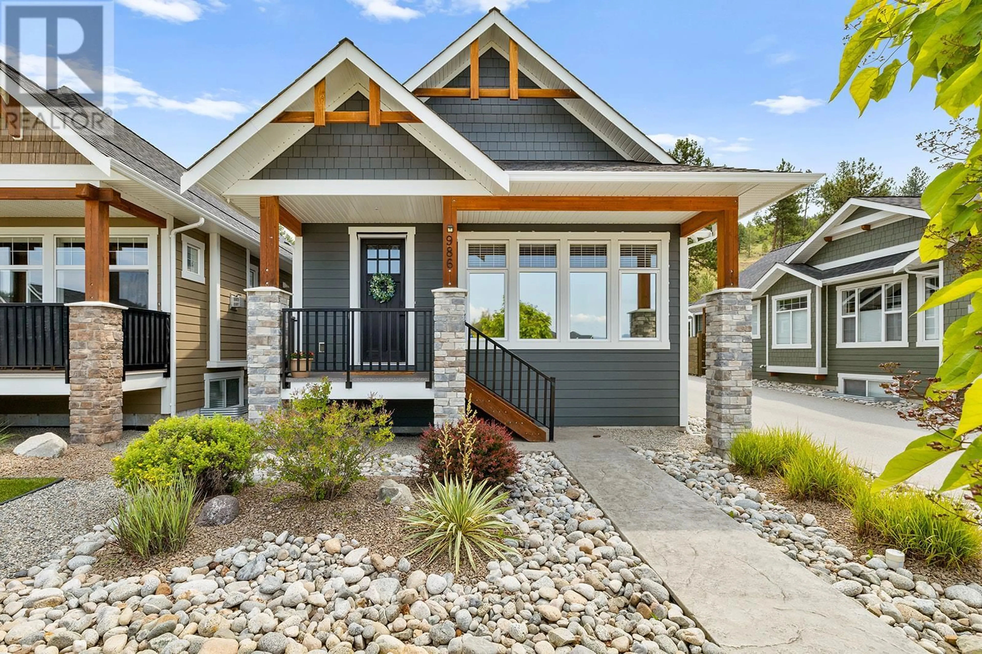 Home with vinyl exterior material, street for 986 HOLDEN ROAD, Penticton British Columbia V2A9G4