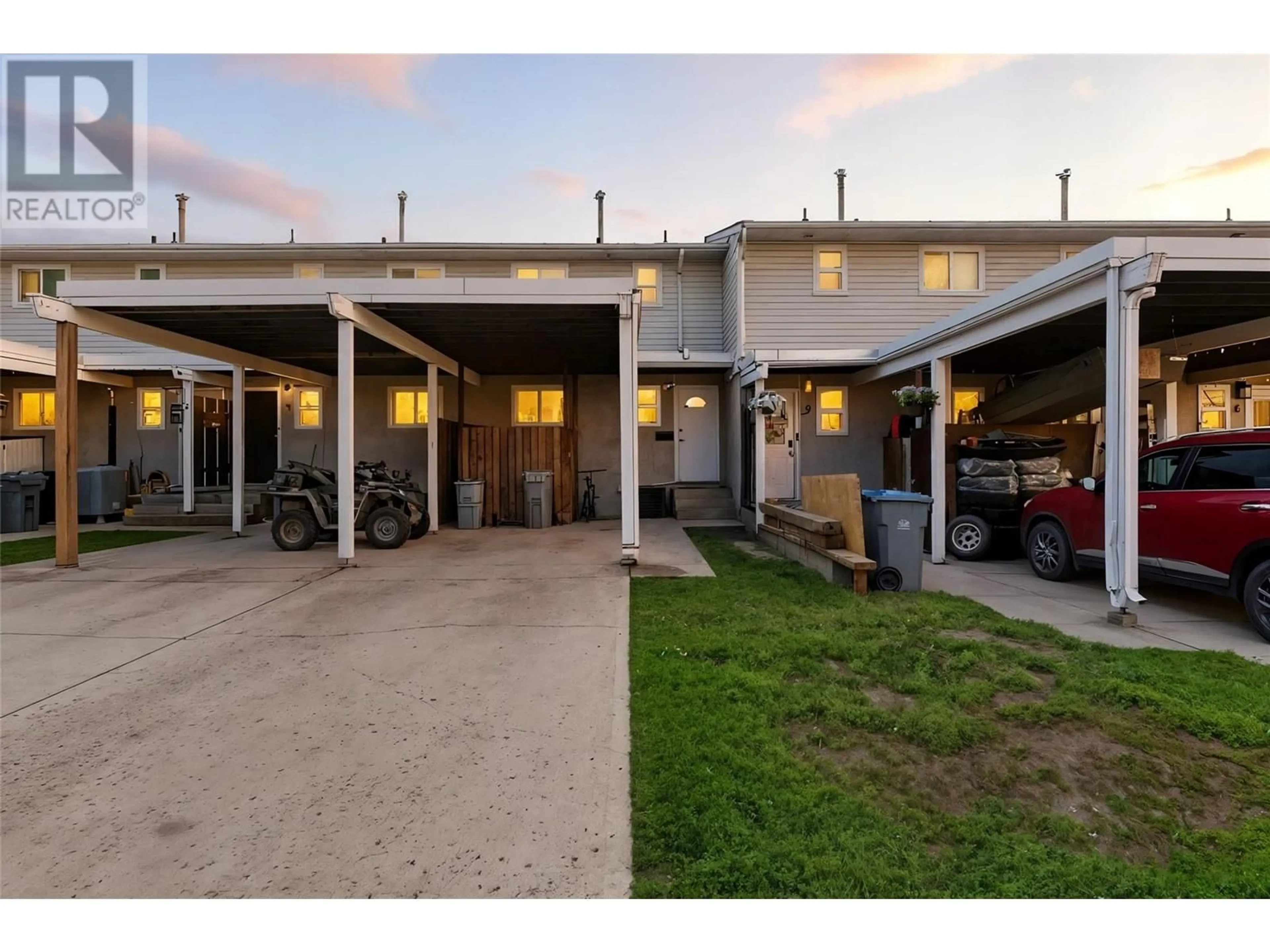 Indoor garage for 4 - 800 SOUTHILL STREET, Kamloops British Columbia V2B5L8