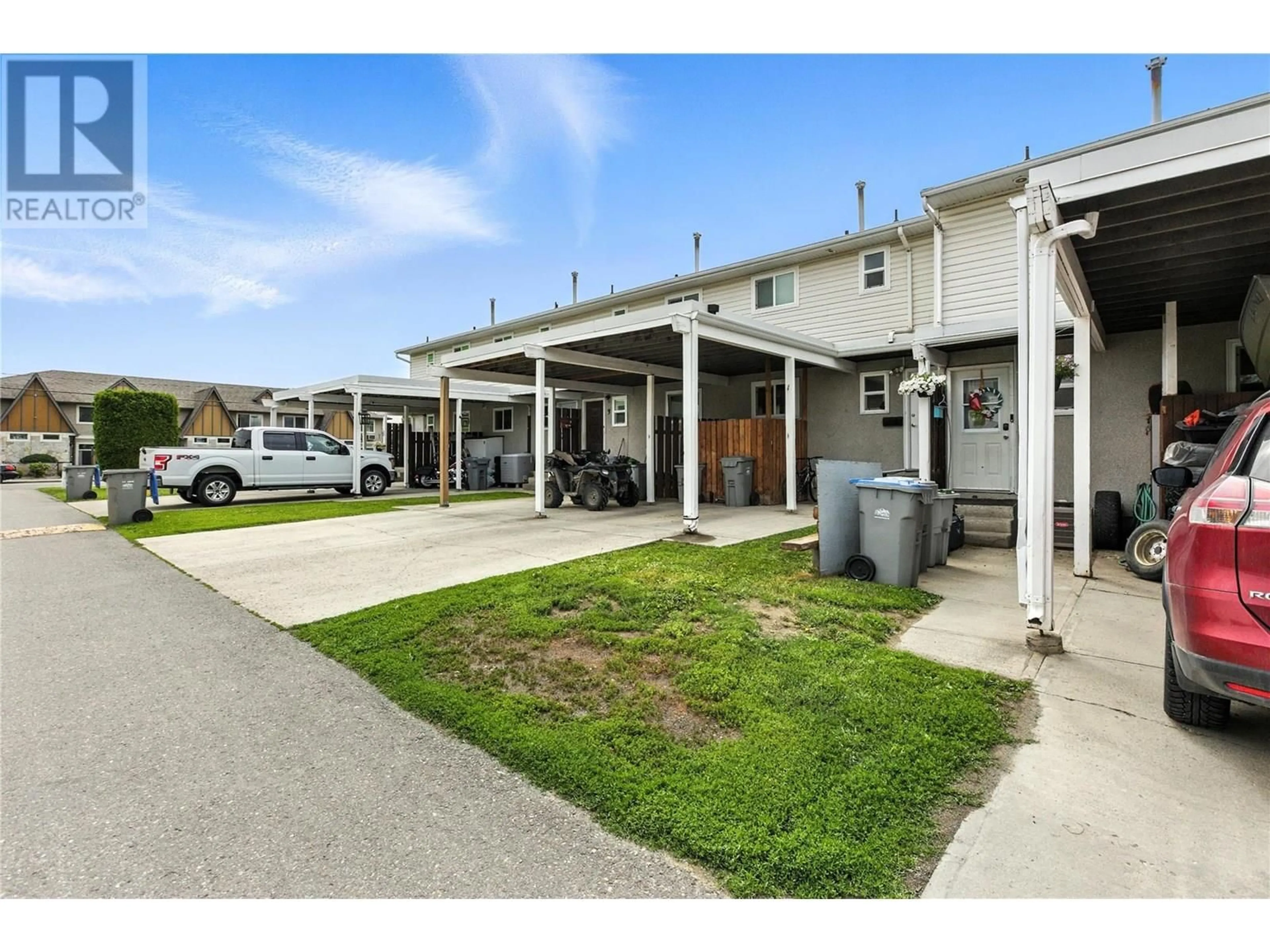 Indoor garage for 4 - 800 SOUTHILL STREET, Kamloops British Columbia V2B5L8