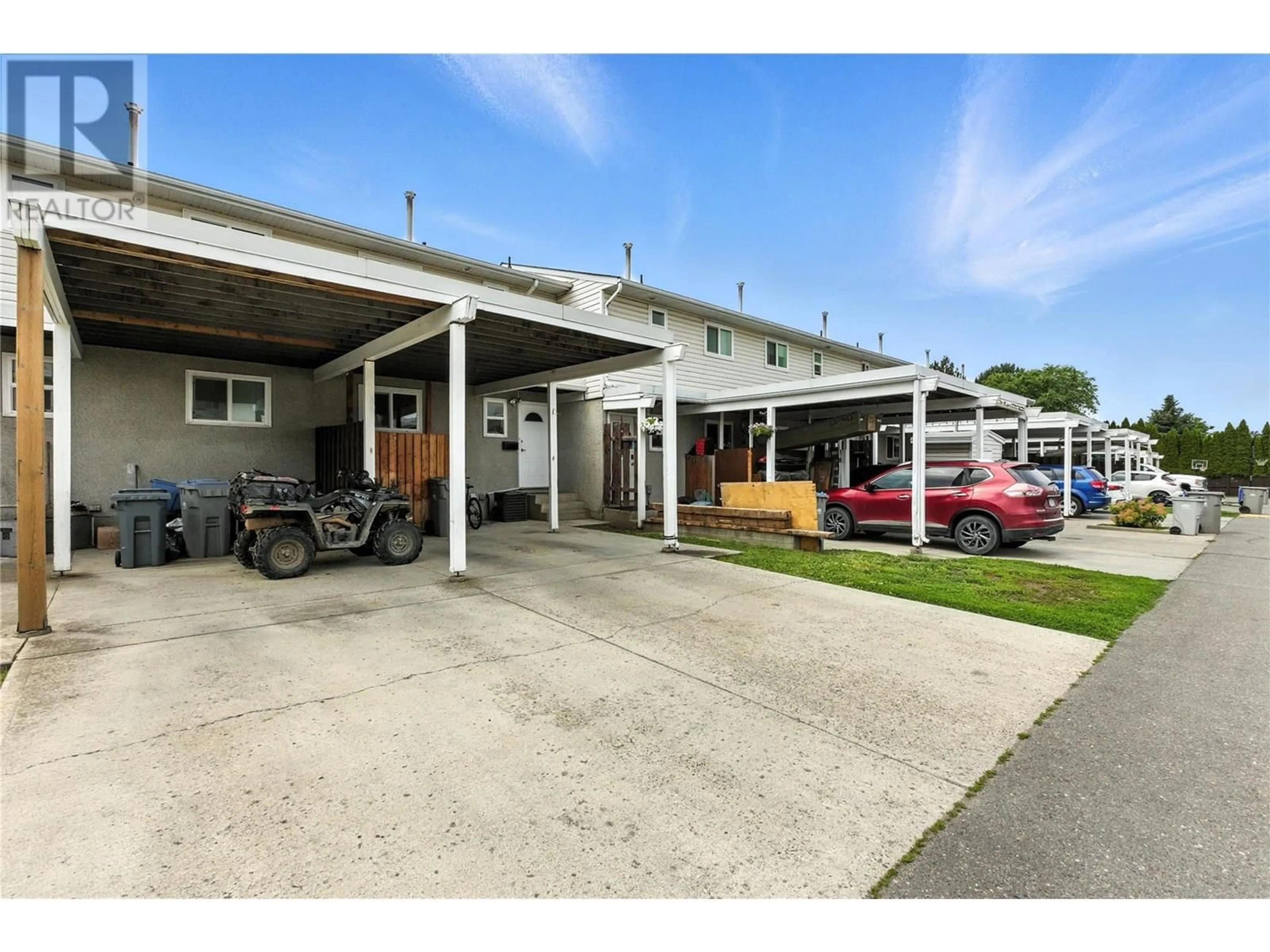 Indoor garage for 4 - 800 SOUTHILL STREET, Kamloops British Columbia V2B5L8