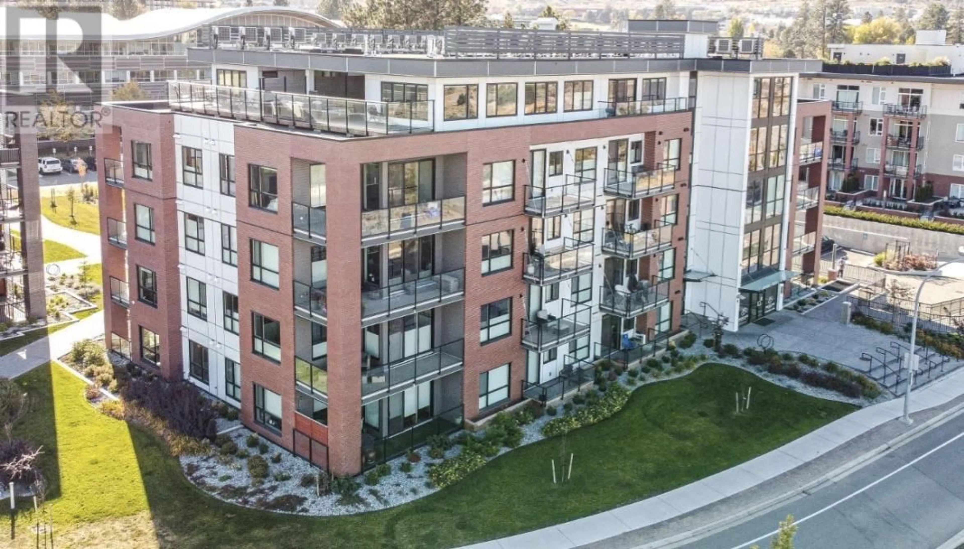 A pic from outside/outdoor area/front of a property/back of a property/a pic from drone, unknown for 103 - 875 UNIVERSITY DRIVE, Kamloops British Columbia V2C0J8