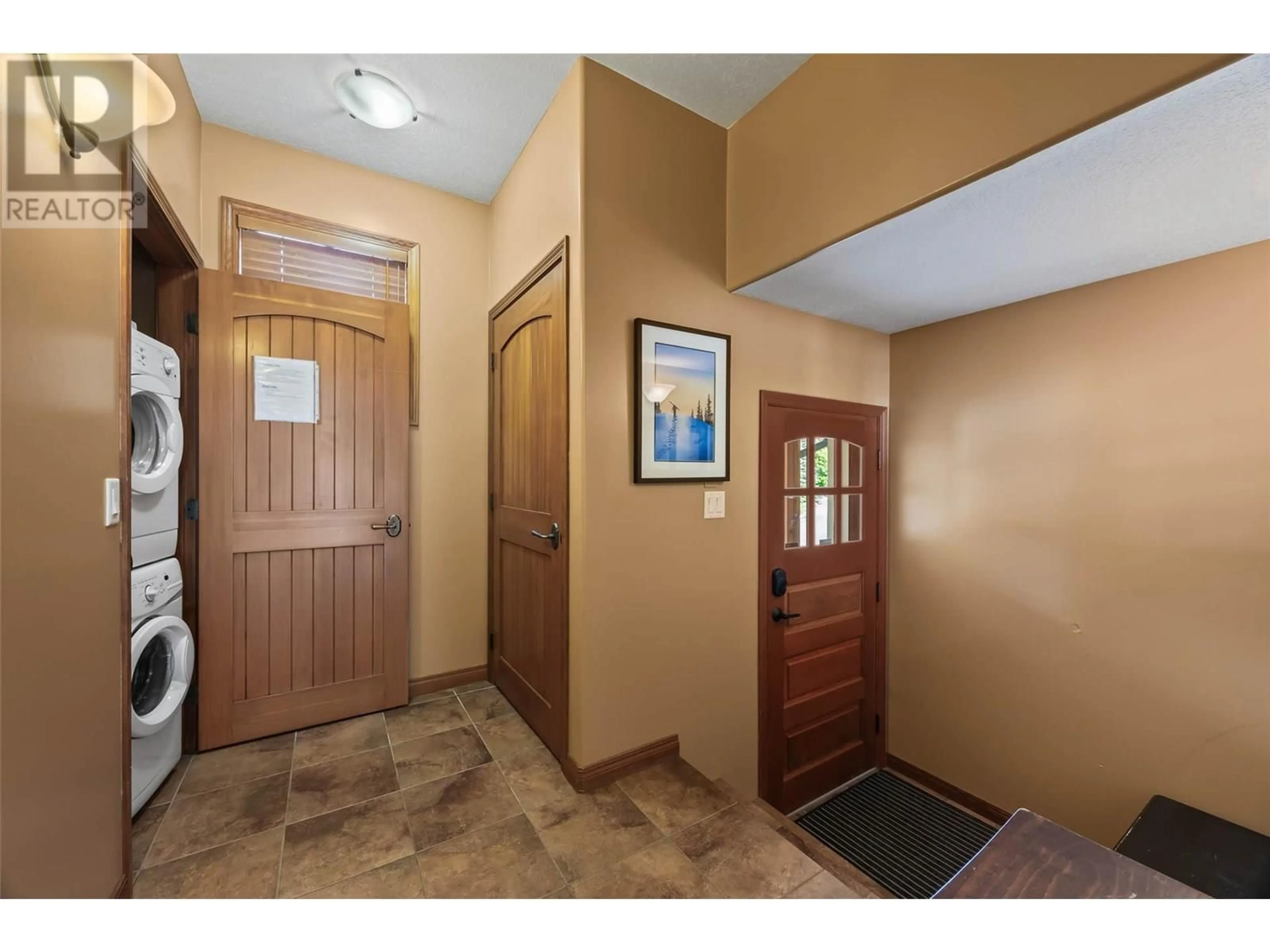 Indoor entryway for 20 - 6000 VALLEY DRIVE, Sun Peaks British Columbia V0E5N0