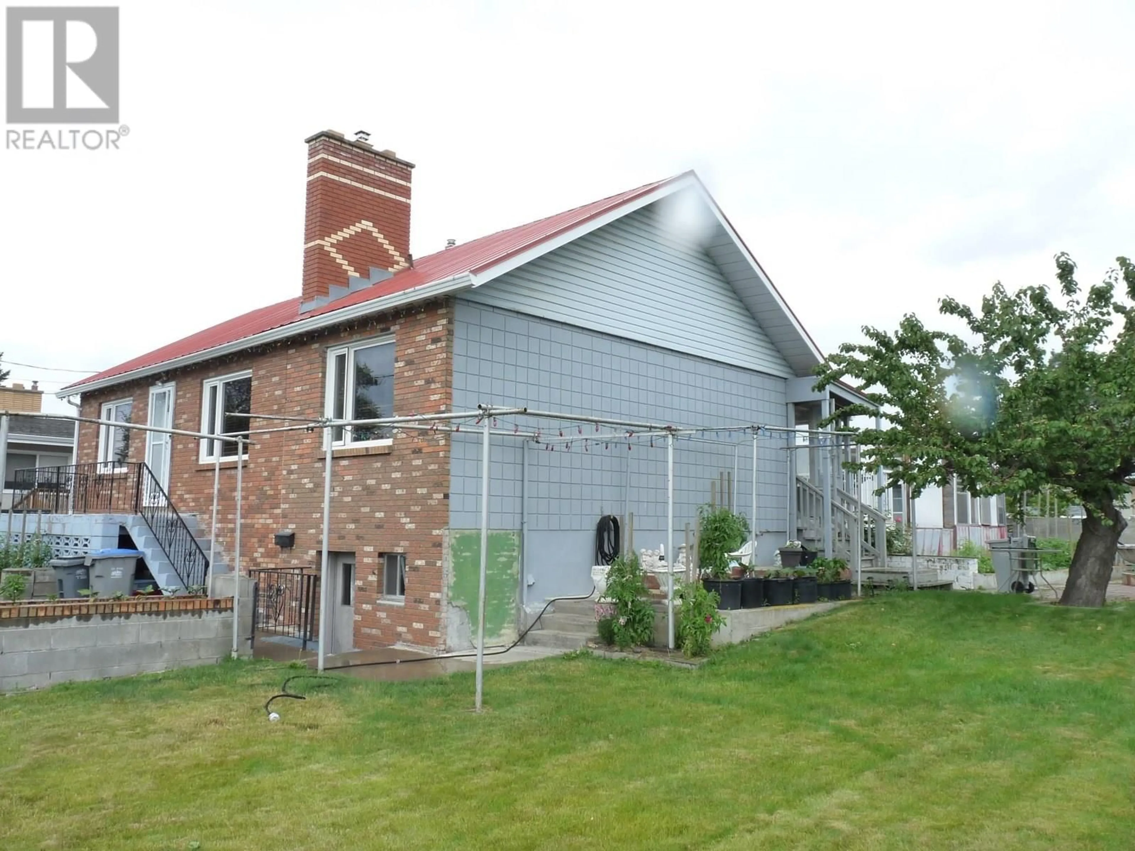 Home with brick exterior material, building for 307 HOLLY AVENUE, Kamloops British Columbia V2B1M2