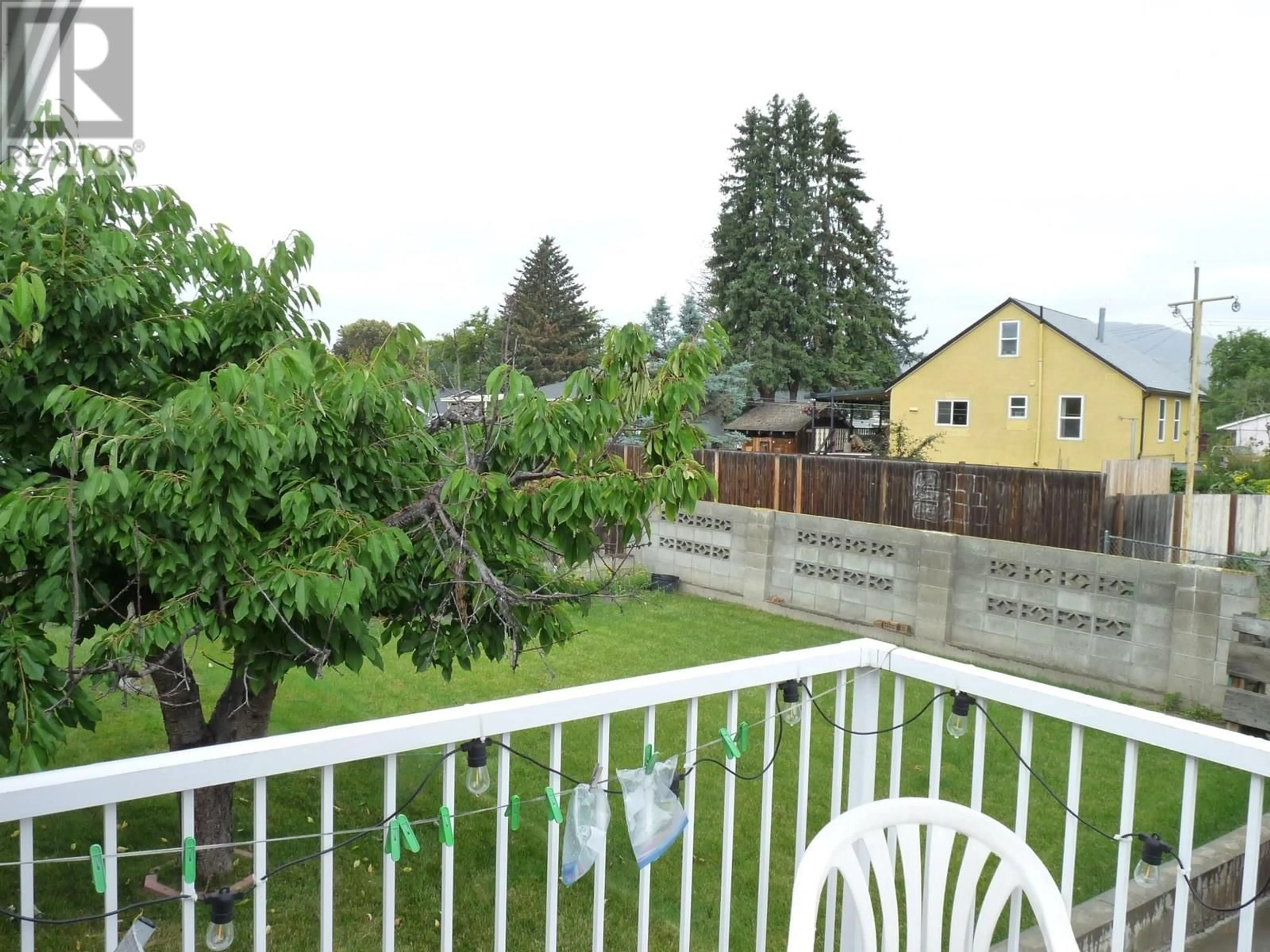 Patio, unknown for 307 HOLLY AVENUE, Kamloops British Columbia V2B1M2