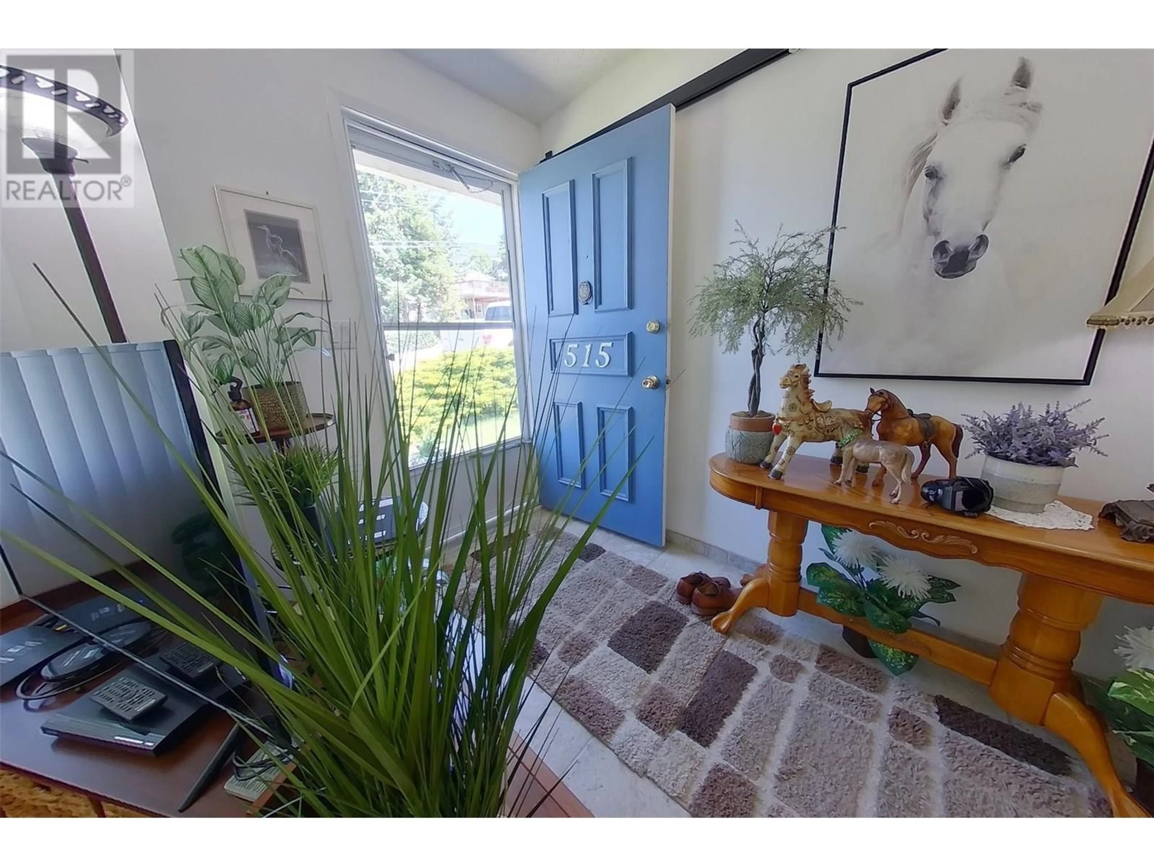 Indoor entryway for 515 CANYON STREET, Creston British Columbia V0B1G0