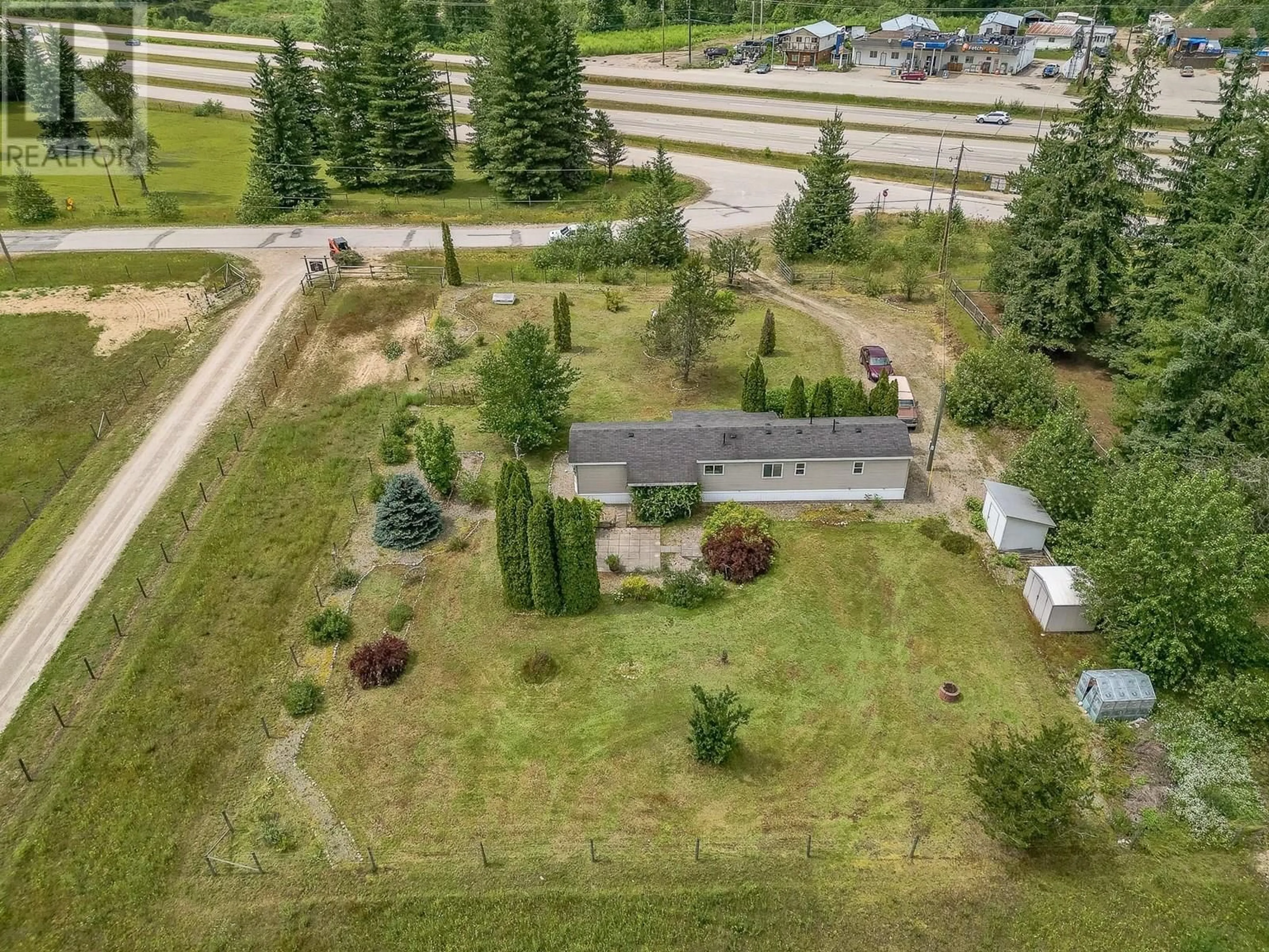 A pic from outside/outdoor area/front of a property/back of a property/a pic from drone, unknown for 3630 YARD CREEK LOOP ROAD, Malakwa British Columbia V0E2J0