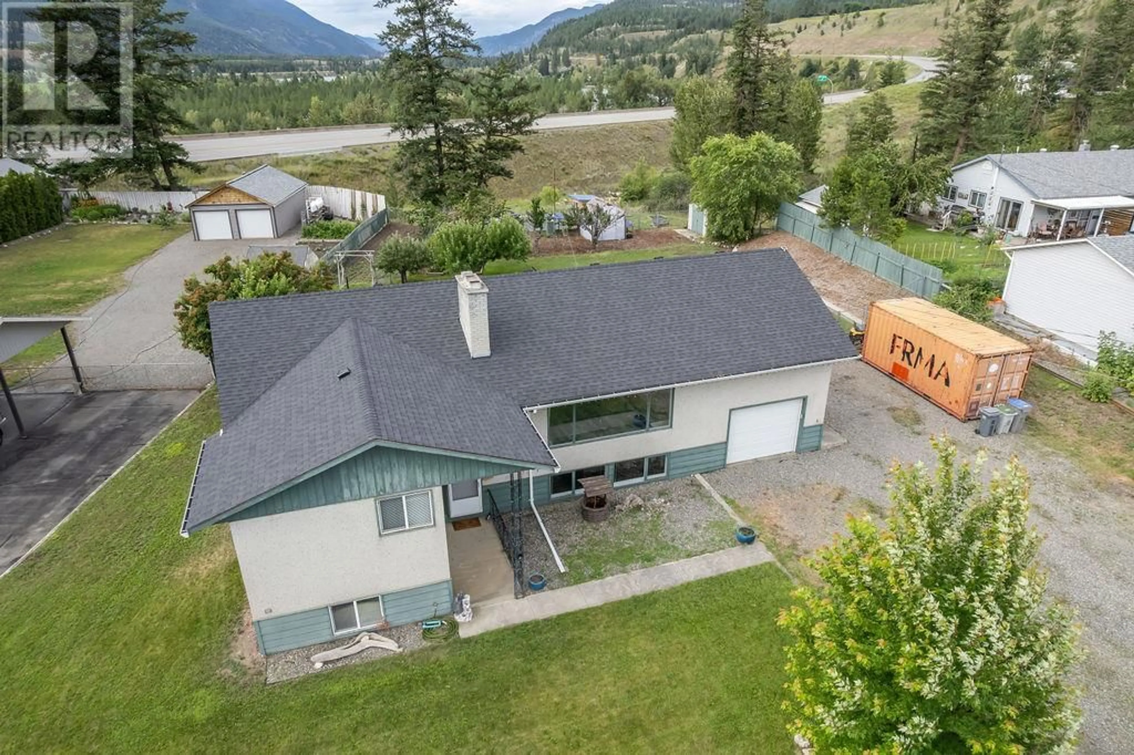 A pic from outside/outdoor area/front of a property/back of a property/a pic from drone, mountain view for 450 STATION ROAD, Kamloops British Columbia V2H0B5
