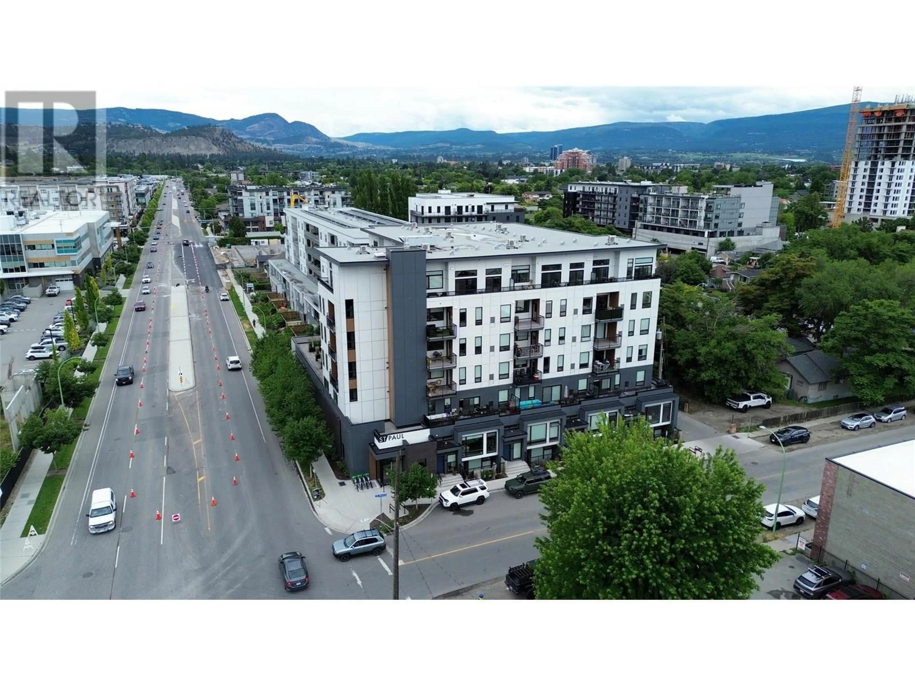 A pic from outside/outdoor area/front of a property/back of a property/a pic from drone, mountain view for 508 - 1215 ST PAUL STREET, Kelowna British Columbia V1Y2C7