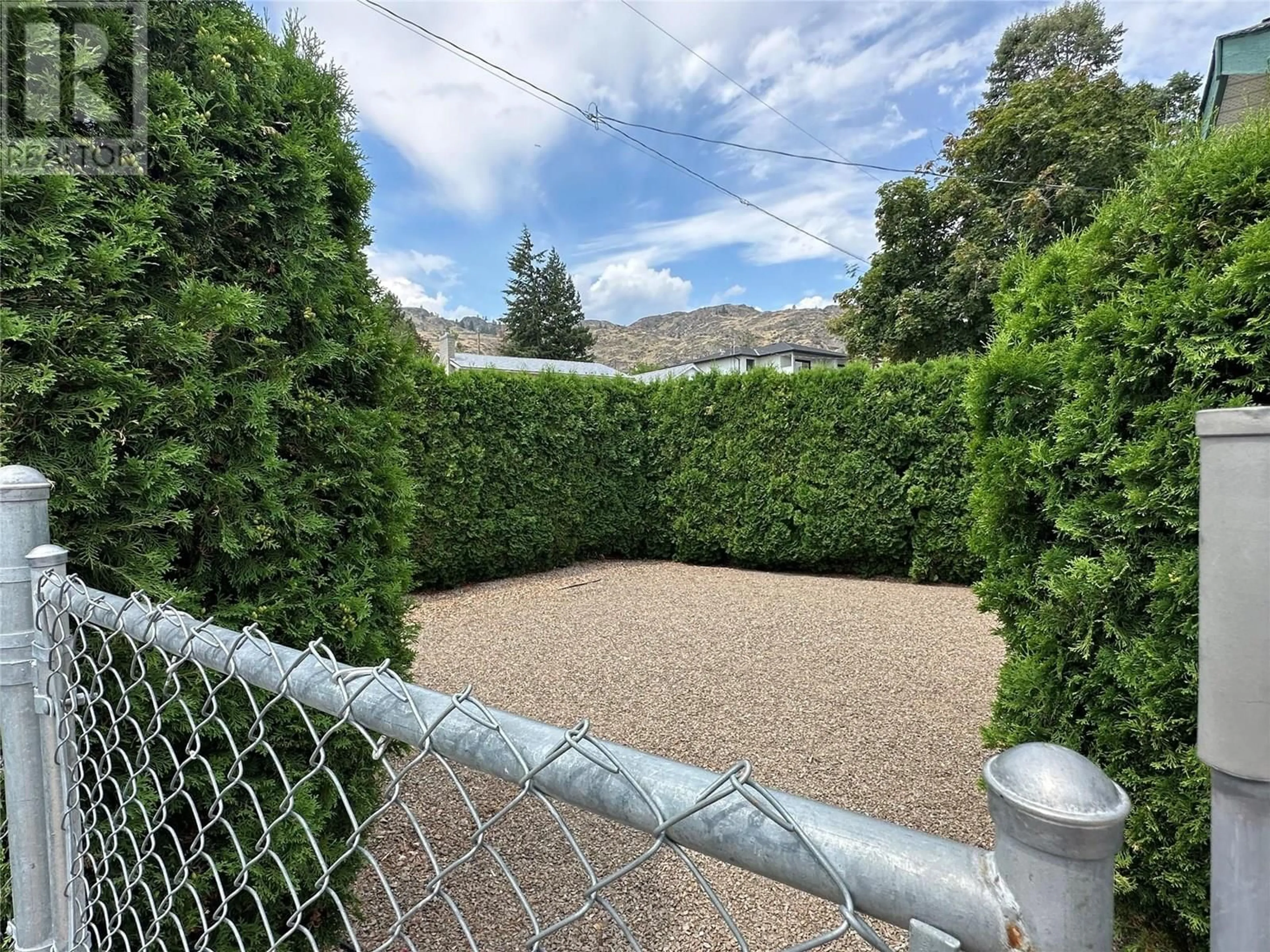 A pic from outside/outdoor area/front of a property/back of a property/a pic from drone, unknown for 6345 OKANAGAN STREET, Oliver British Columbia V0H1T0