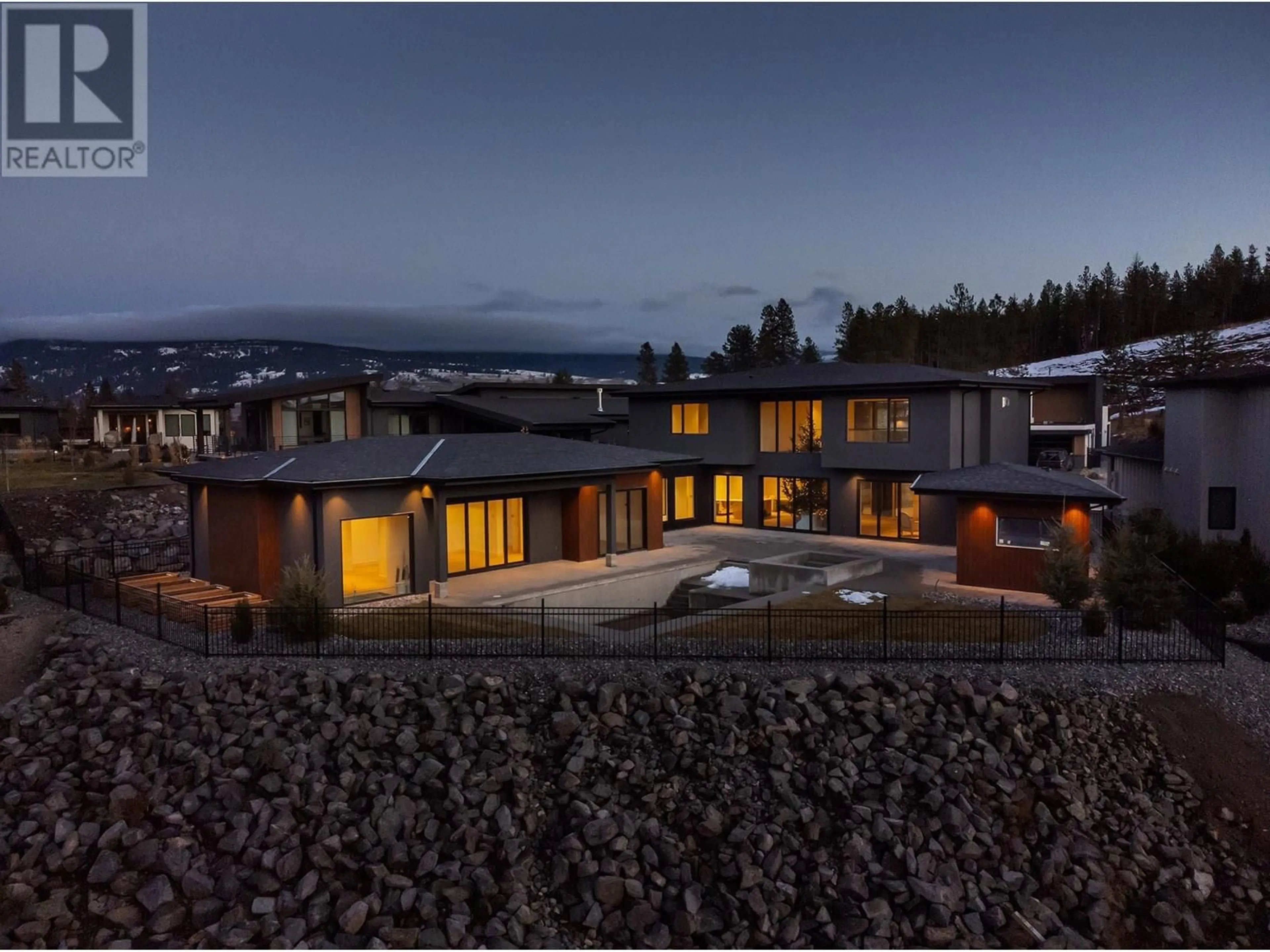 A pic from outside/outdoor area/front of a property/back of a property/a pic from drone, mountain view for 10248 BEACON HILL DRIVE, Lake Country British Columbia V4V0A9