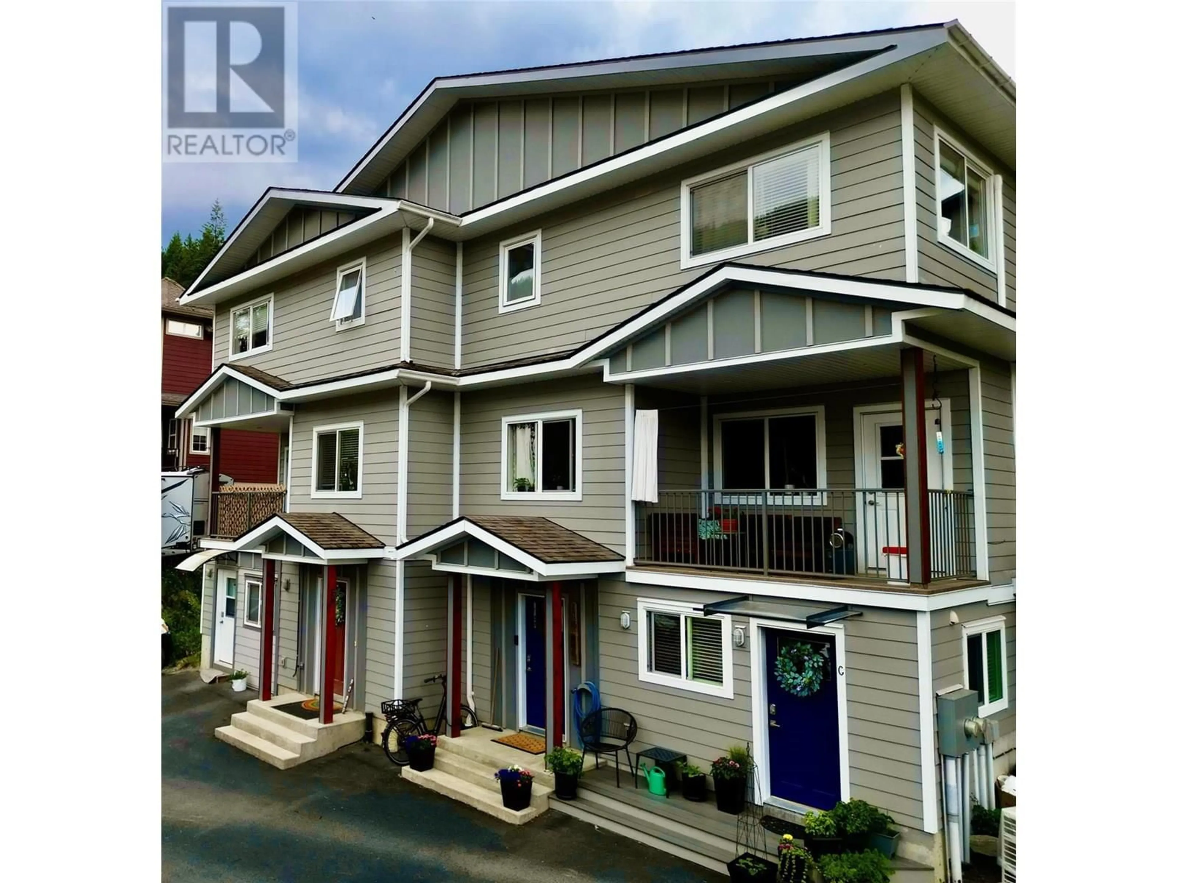 A pic from outside/outdoor area/front of a property/back of a property/a pic from drone, street for A - 2410 PERRIER LANE, Nelson British Columbia V1L7C3