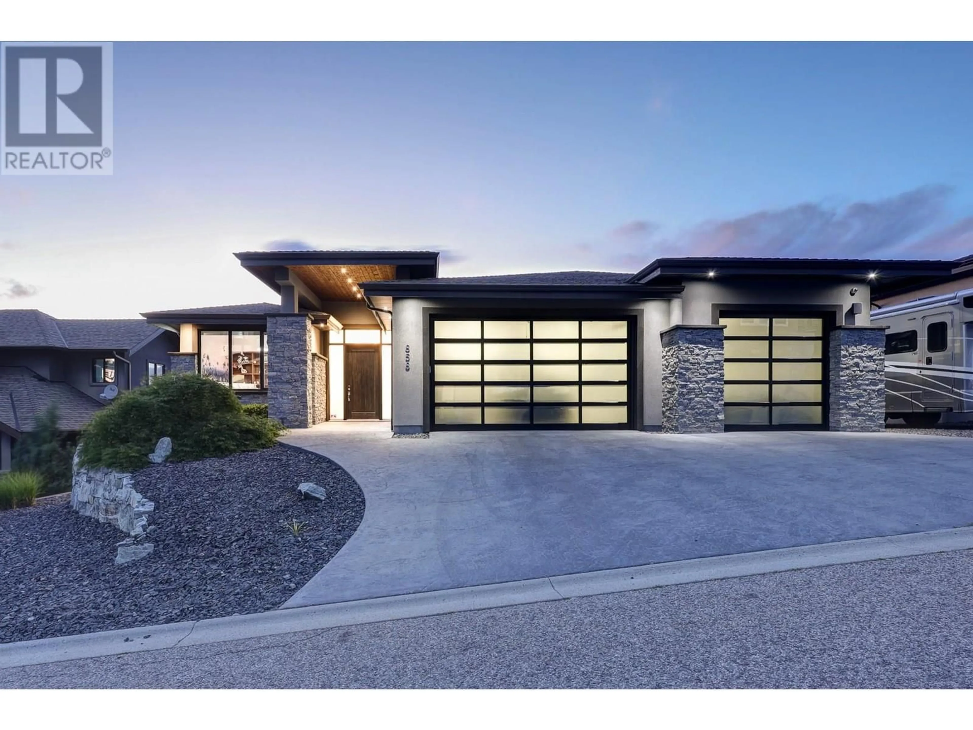 Home with brick exterior material, street for 858 CLARANCE AVENUE, Kelowna British Columbia V1W5H4