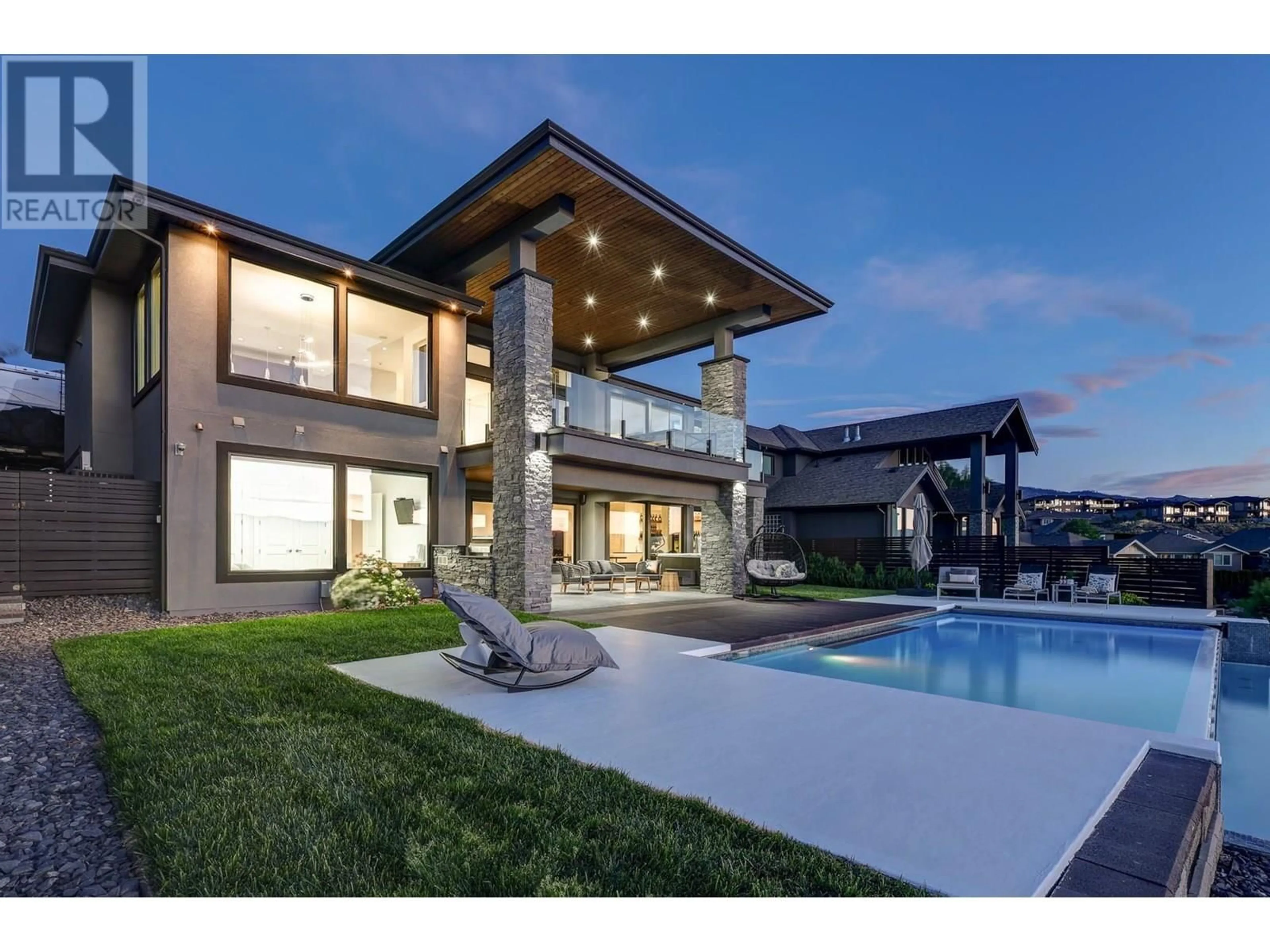 Unknown for 858 CLARANCE AVENUE, Kelowna British Columbia V1W5H4