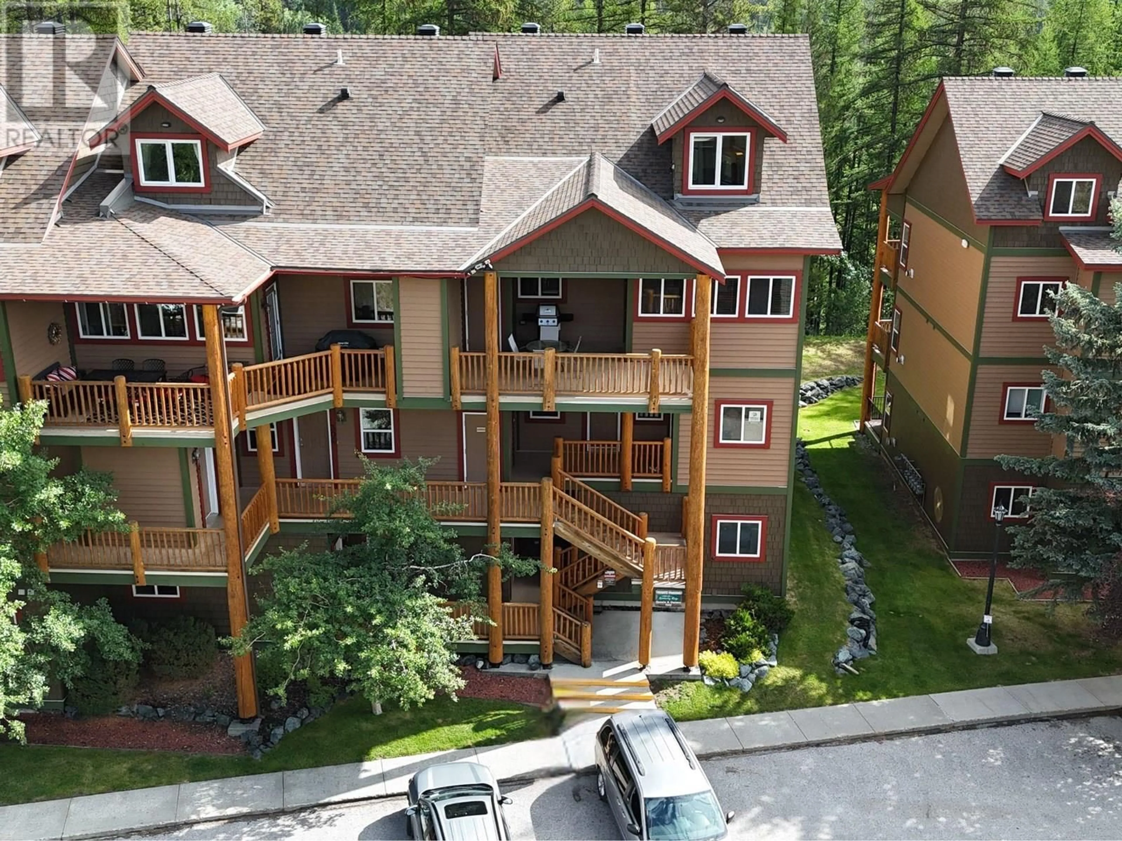 A pic from outside/outdoor area/front of a property/back of a property/a pic from drone, unknown for 309 - 300 STEMWINDER DRIVE, Kimberley British Columbia V1A3E9