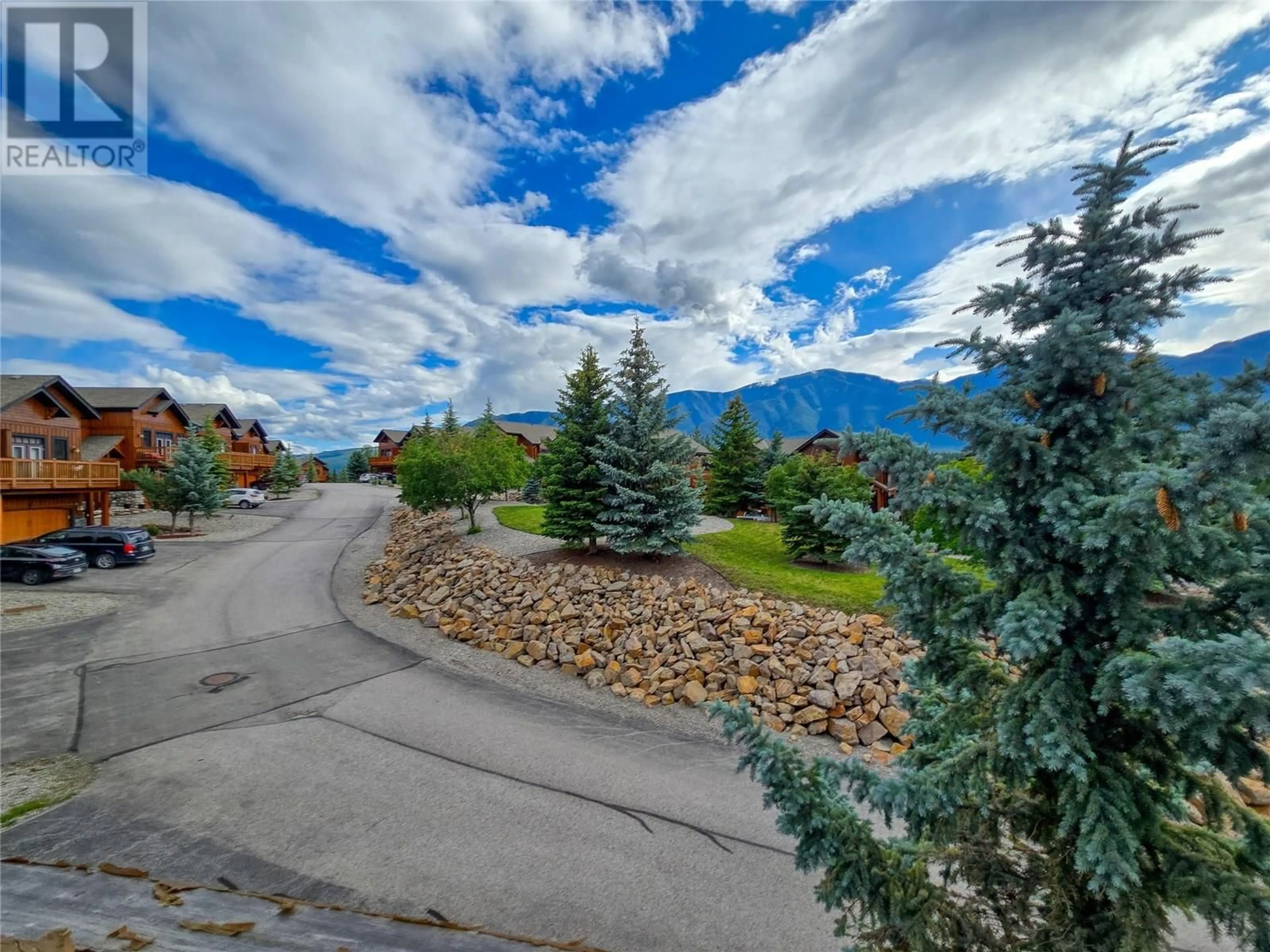 A pic from outside/outdoor area/front of a property/back of a property/a pic from drone, mountain view for 23 - 2598 MOUNTAINVIEW CRESCENT, Invermere British Columbia V0A1K6