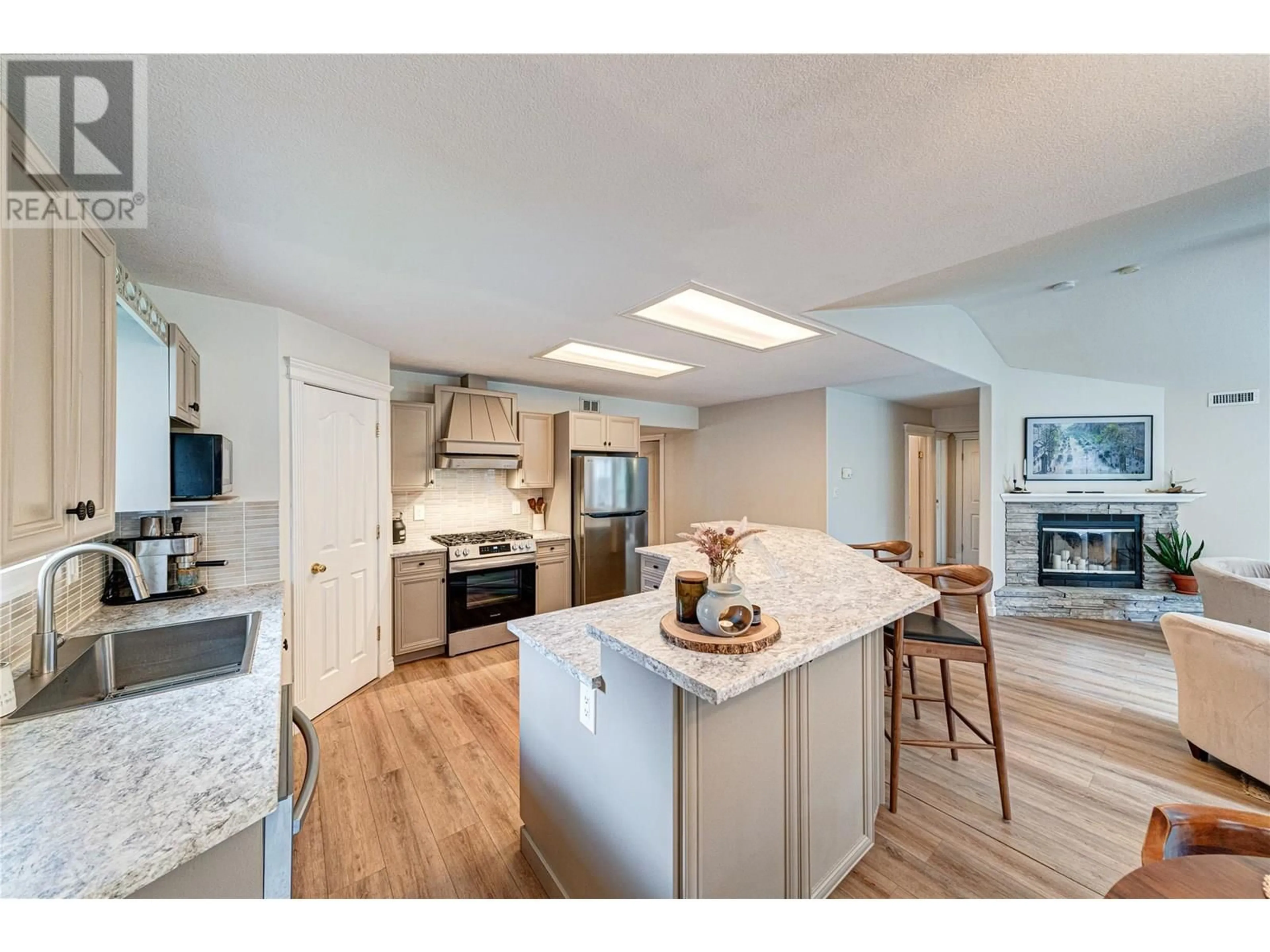 Open concept kitchen, unknown for 1351 CYPRESS DRIVE, Sparwood British Columbia V0B2G2