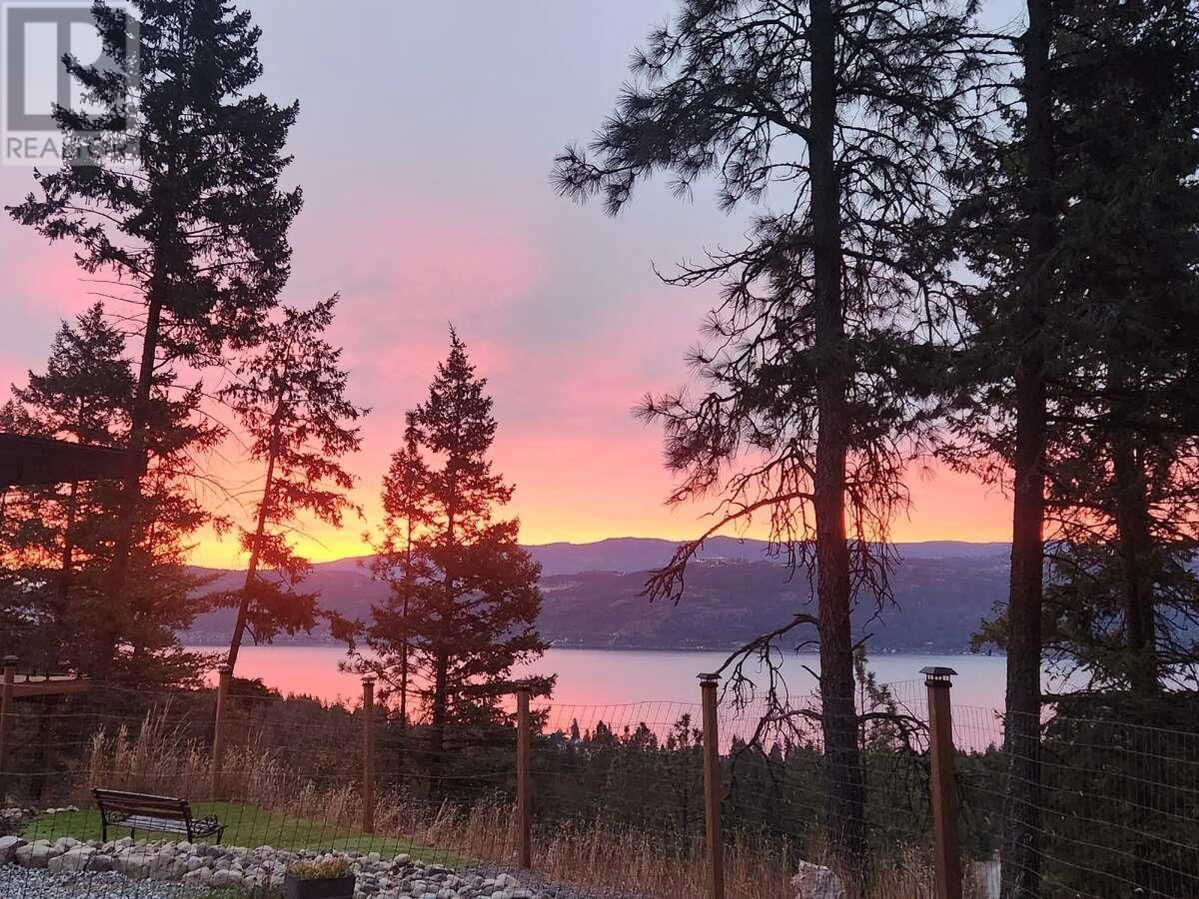 Blurry image for 10795 WESTSHORE ROAD, Vernon British Columbia V1H2C3