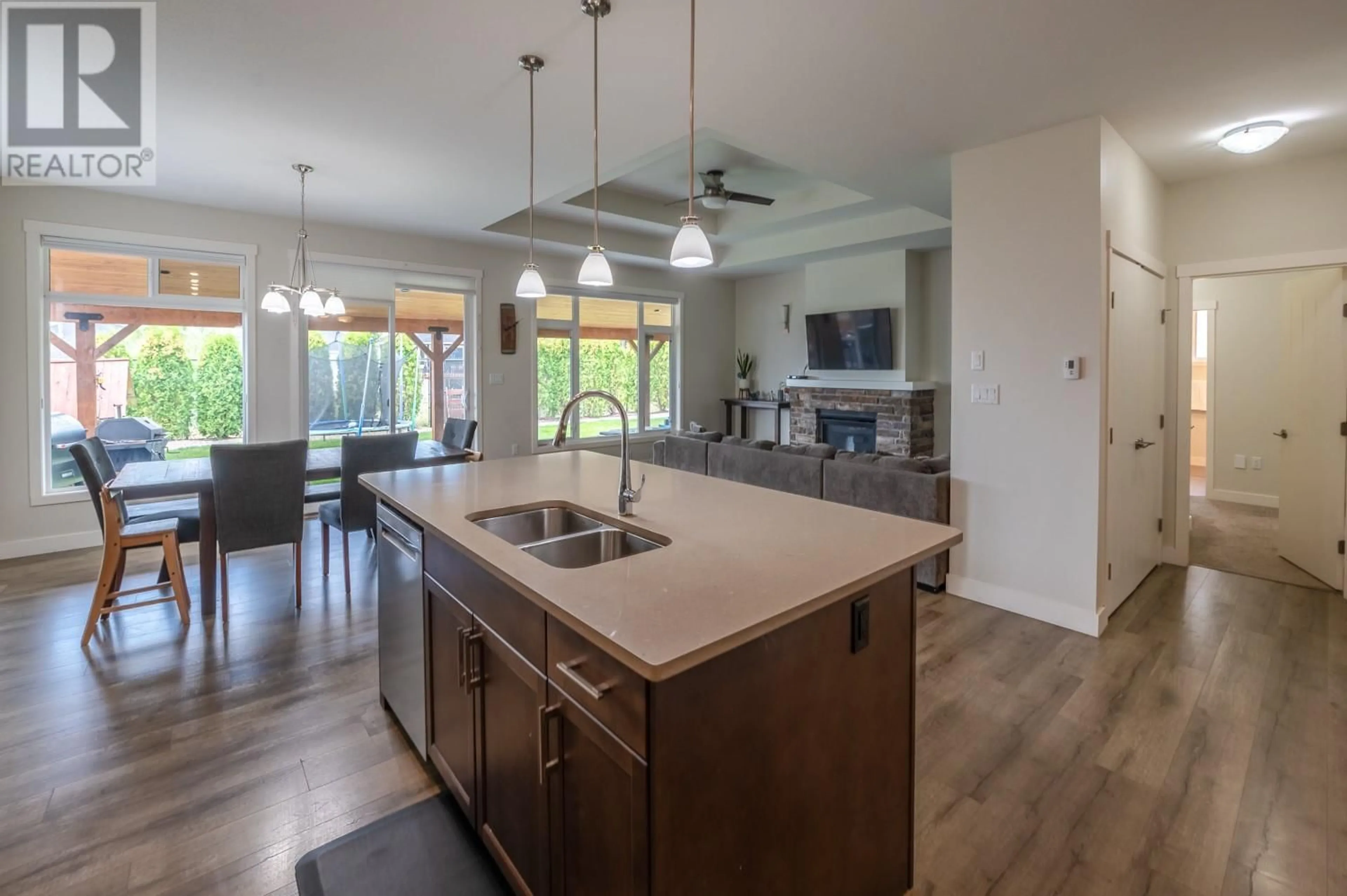 Open concept kitchen, unknown for 1067 HOLDEN ROAD, Penticton British Columbia V2A0B7