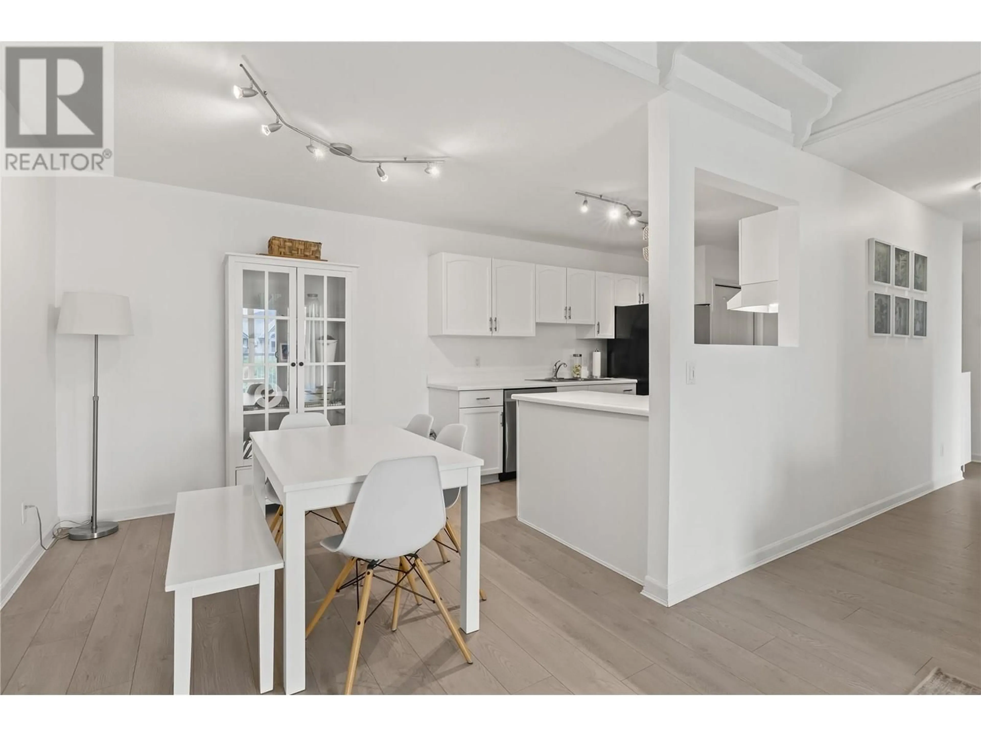 Open concept kitchen, unknown for 416 - 3160 CASORSO ROAD, Kelowna British Columbia V1W3L7
