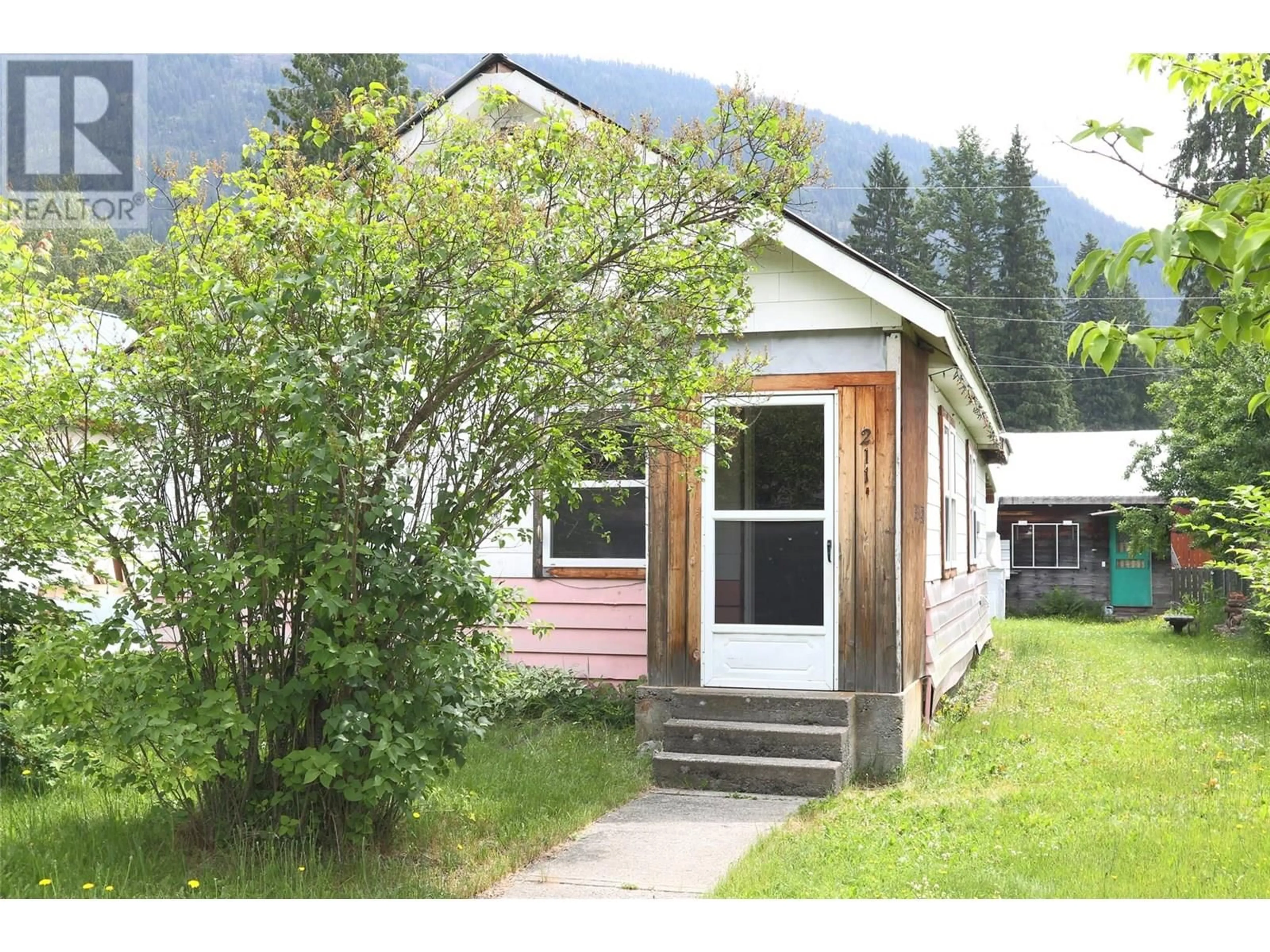 Shed for 211 DAVIES AVENUE, Salmo British Columbia V0G1Z0
