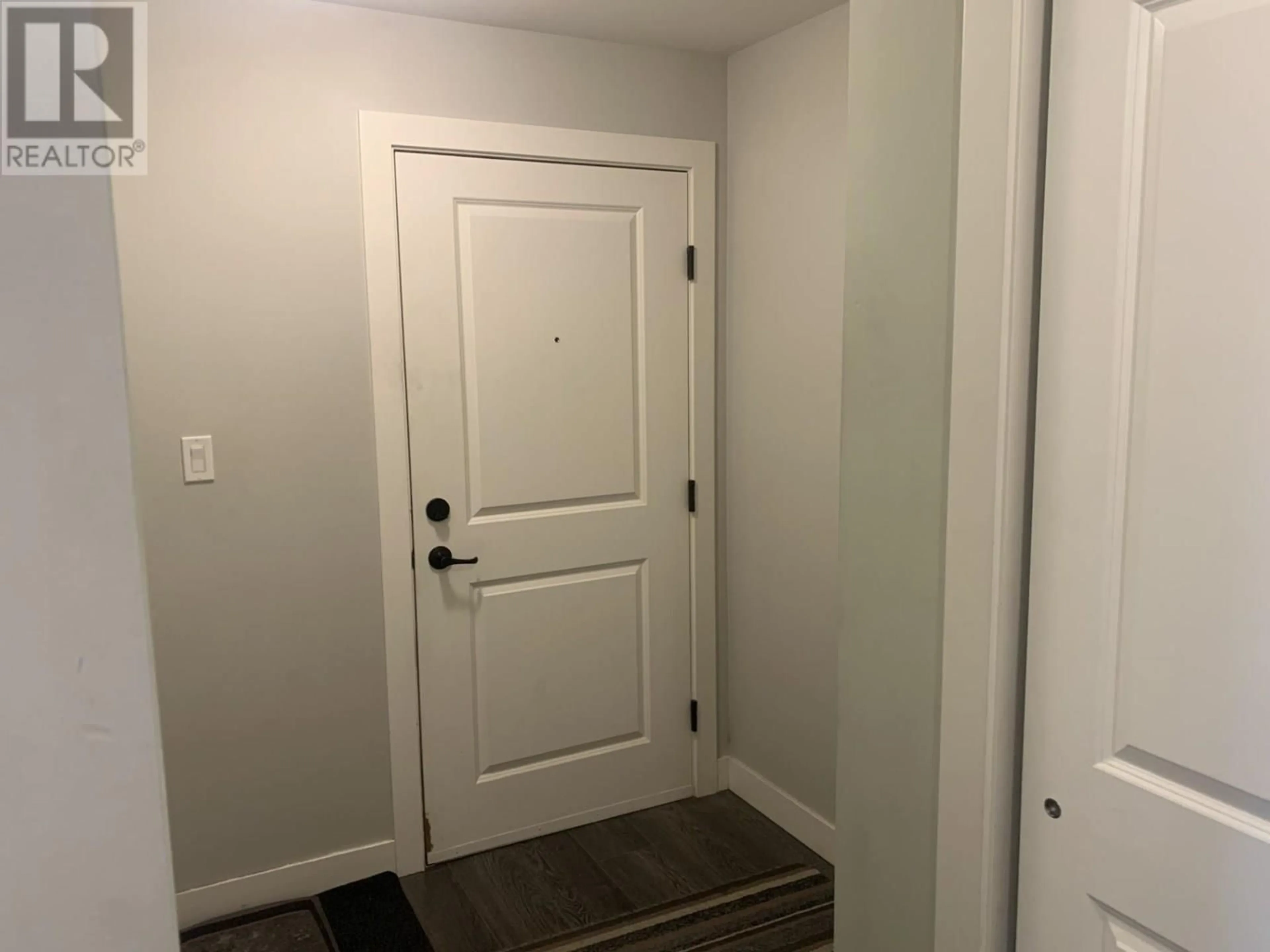 A pic of a room for 219 - 5170 DALLAS DRIVE, Kamloops British Columbia V2C0C7