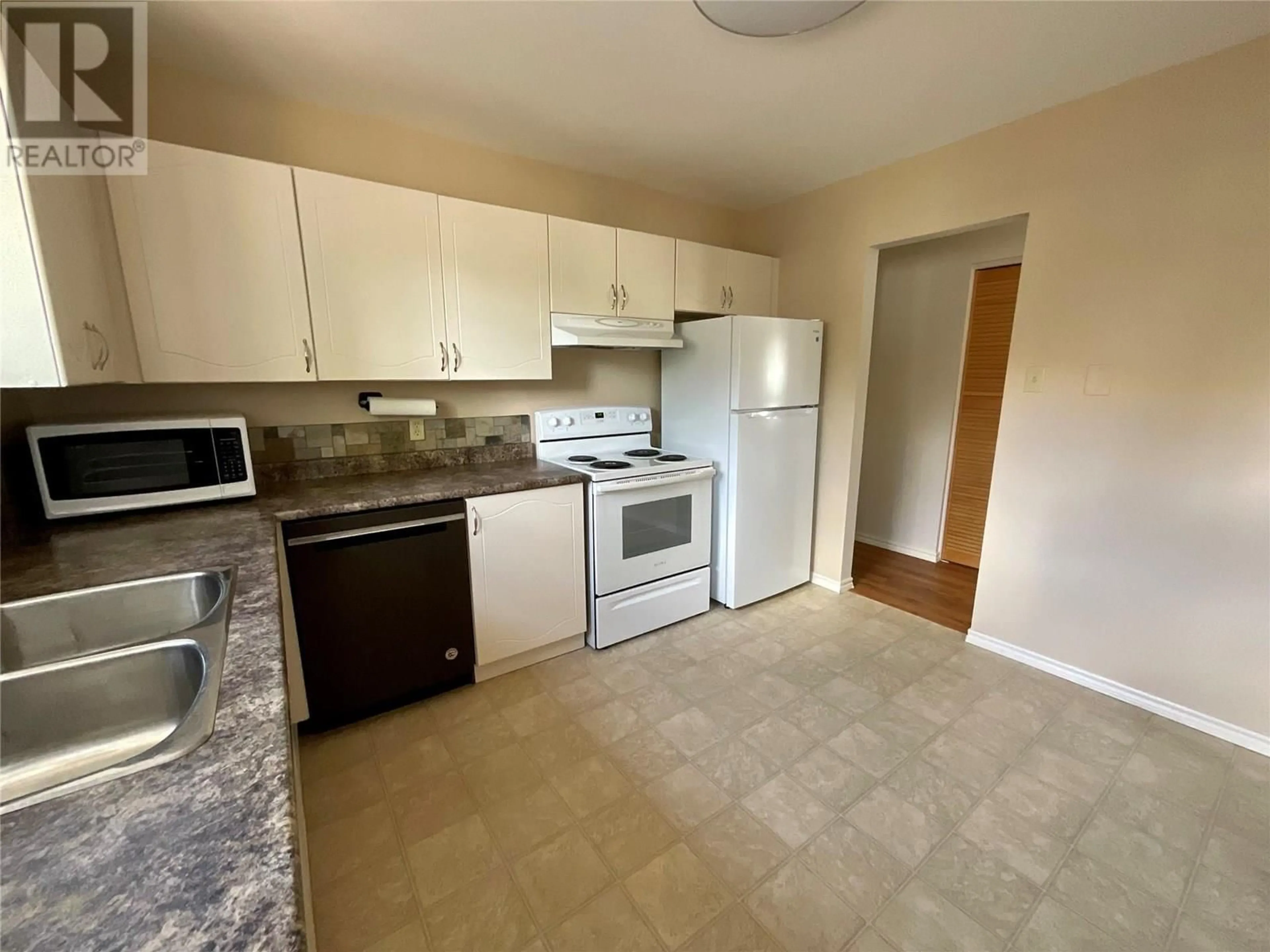 Standard kitchen, unknown for 103 HAMBROOK LANE, Tumbler Ridge British Columbia V0C2W0