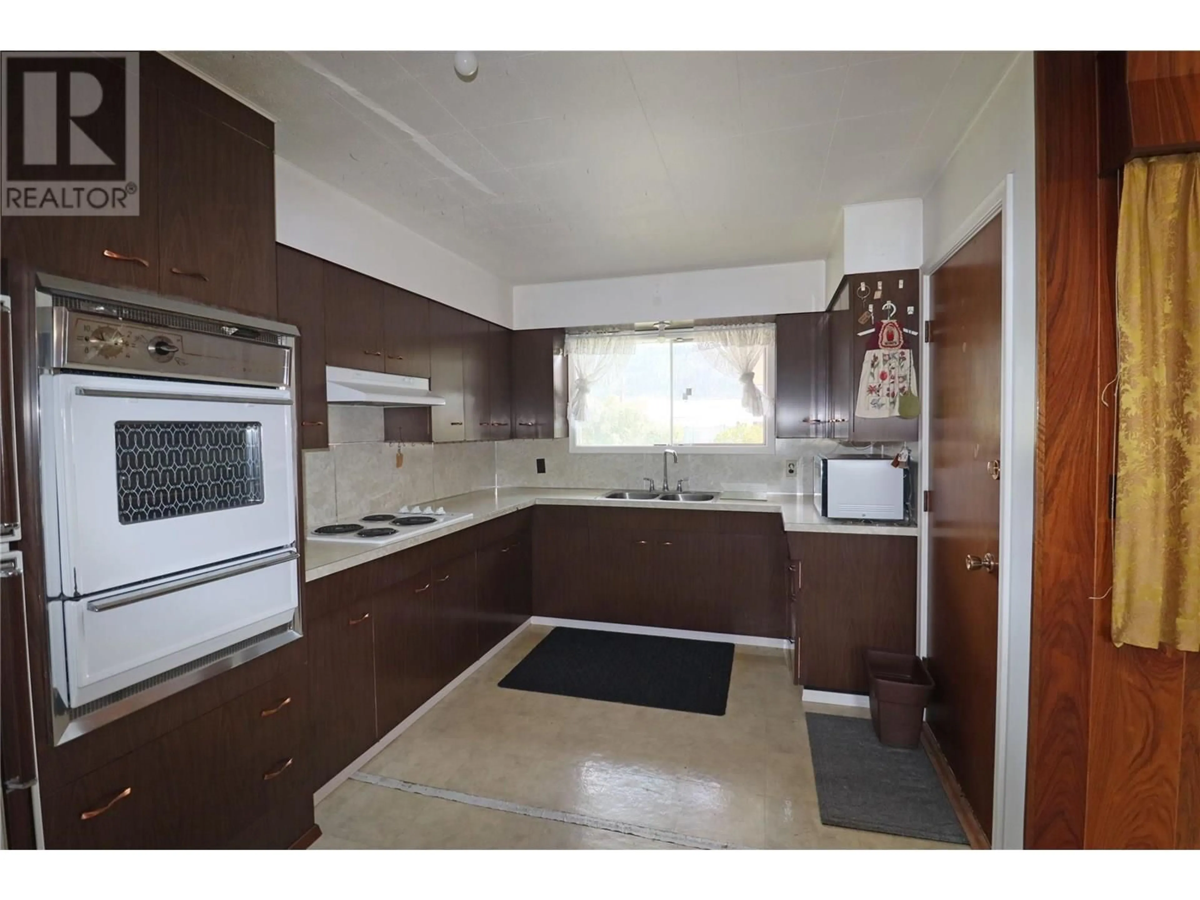 Standard kitchen, unknown for 7540 21ST STREET, Grand Forks British Columbia V0H1H2
