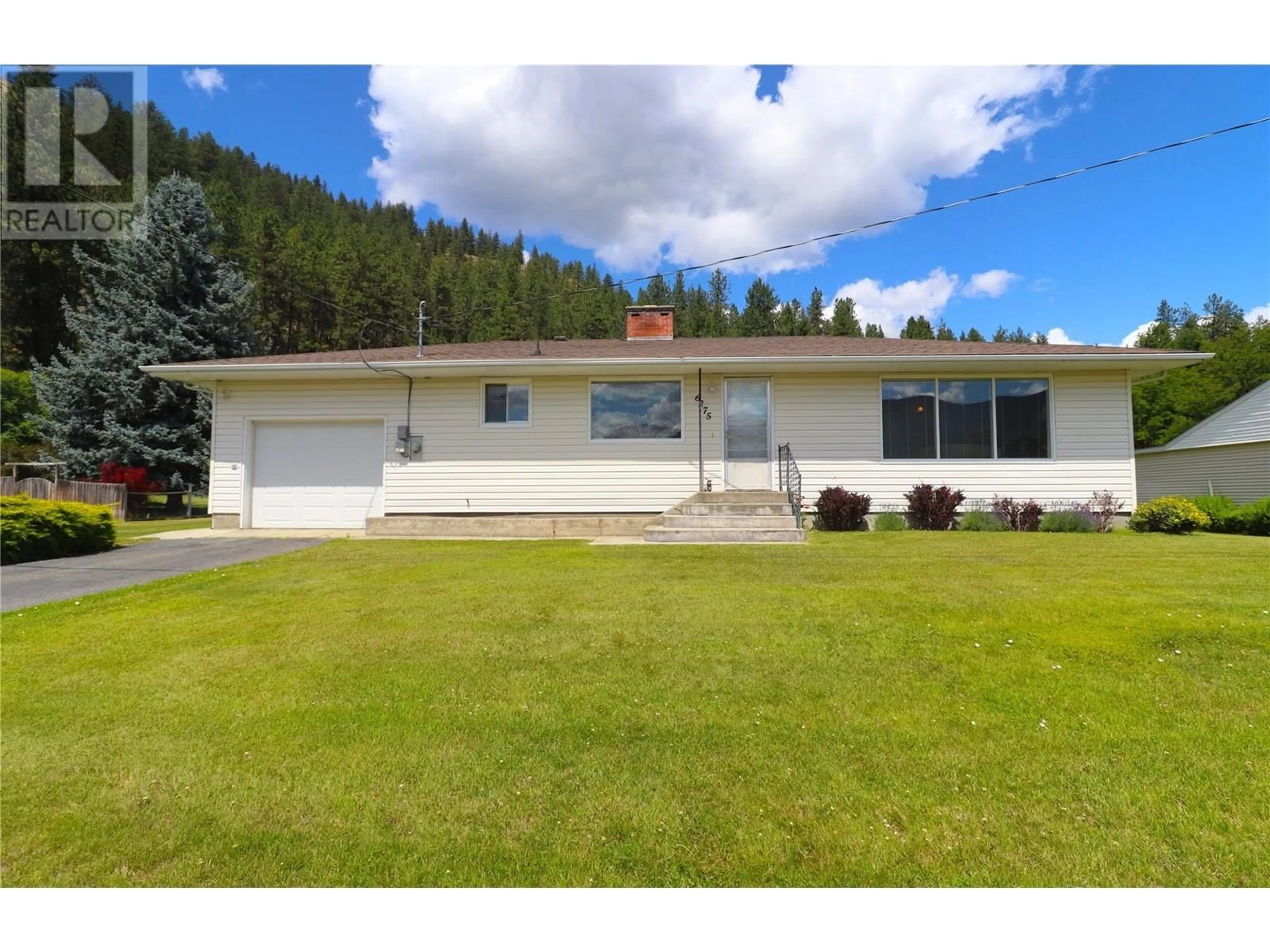 Home with vinyl exterior material, unknown for 6275 COLLEGE ROAD, Grand Forks British Columbia V0H1H2