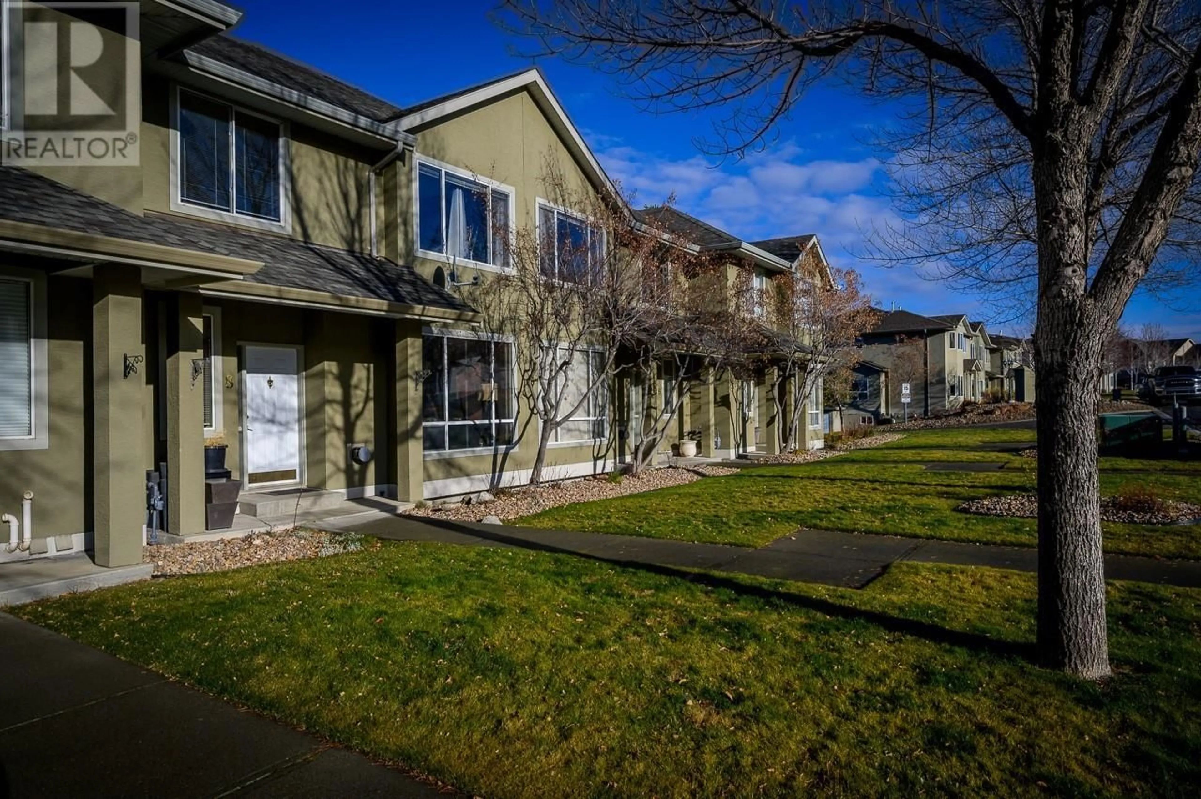 Patio, street for #8 - 2365 ABBEYGLEN WAY, Kamloops British Columbia V1S1Y3