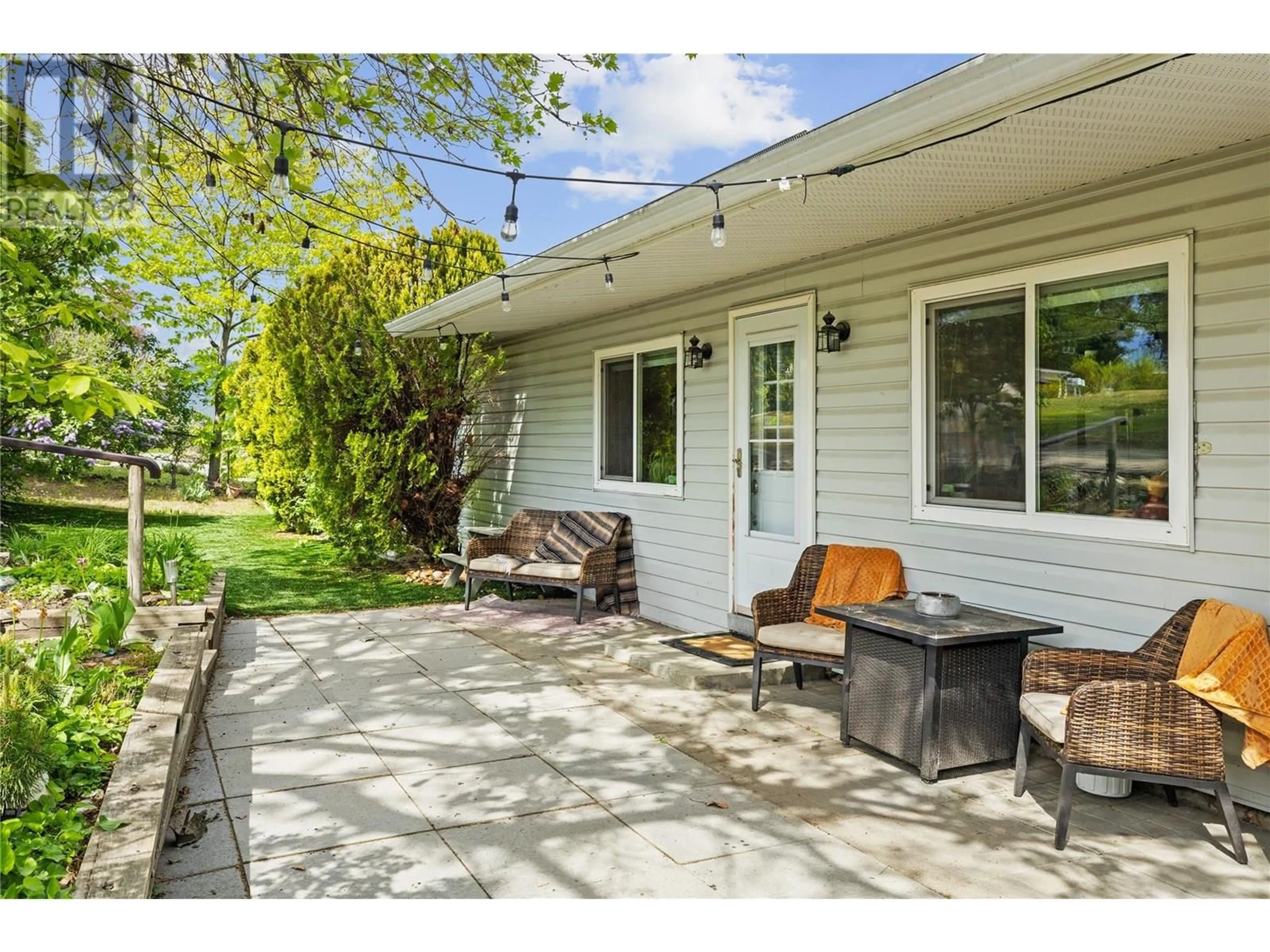 Patio, street for 11331 BOND ROAD, Lake Country British Columbia V4V1J5