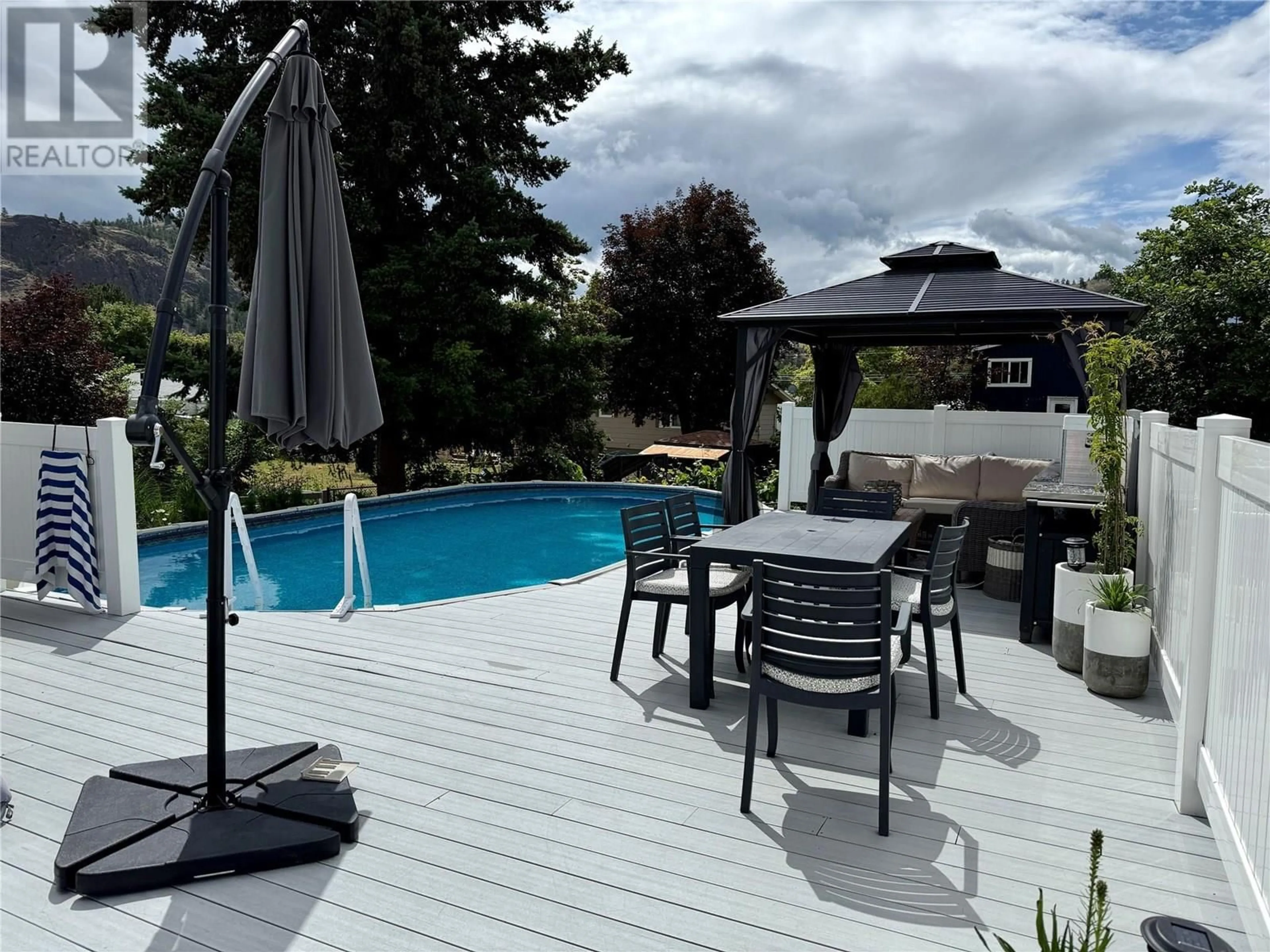 Patio, water/lake/river/ocean view for 11315 WARD STREET, Summerland British Columbia V0H1Z0