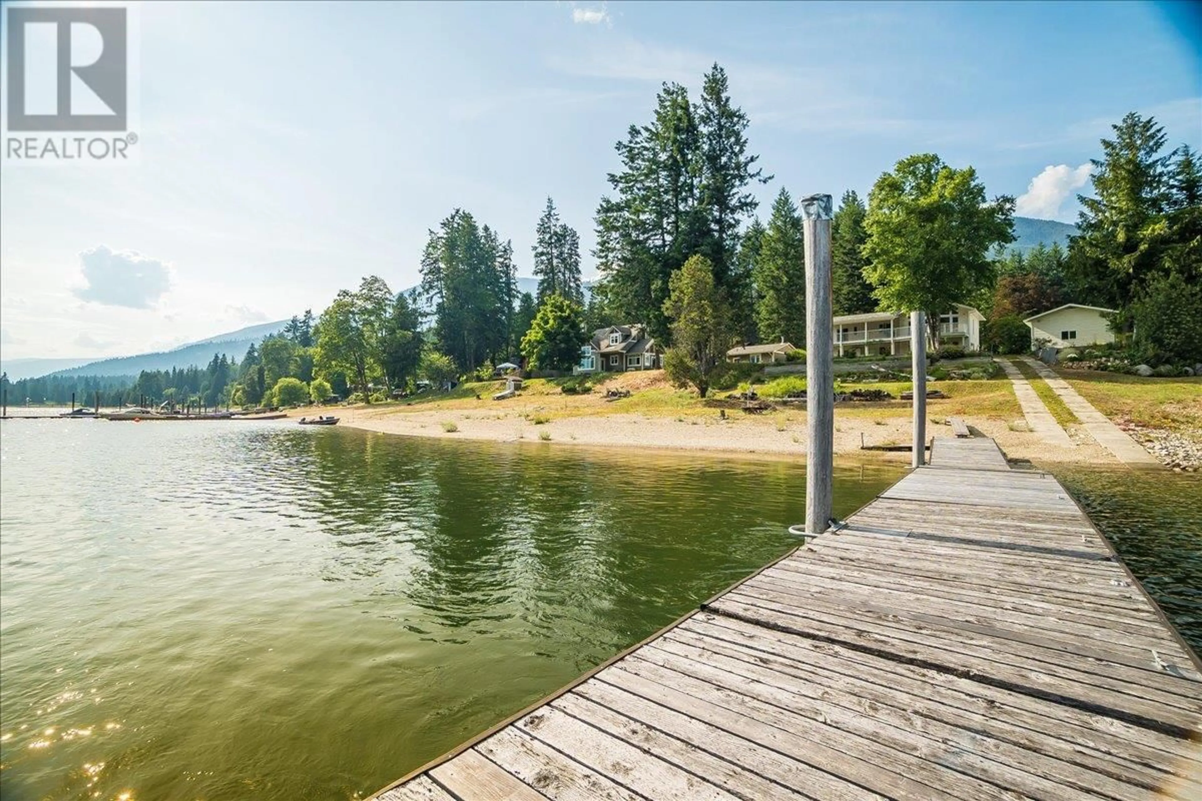Patio, water/lake/river/ocean view for 7620 3A HIGHWAY, Balfour British Columbia V0G1C0