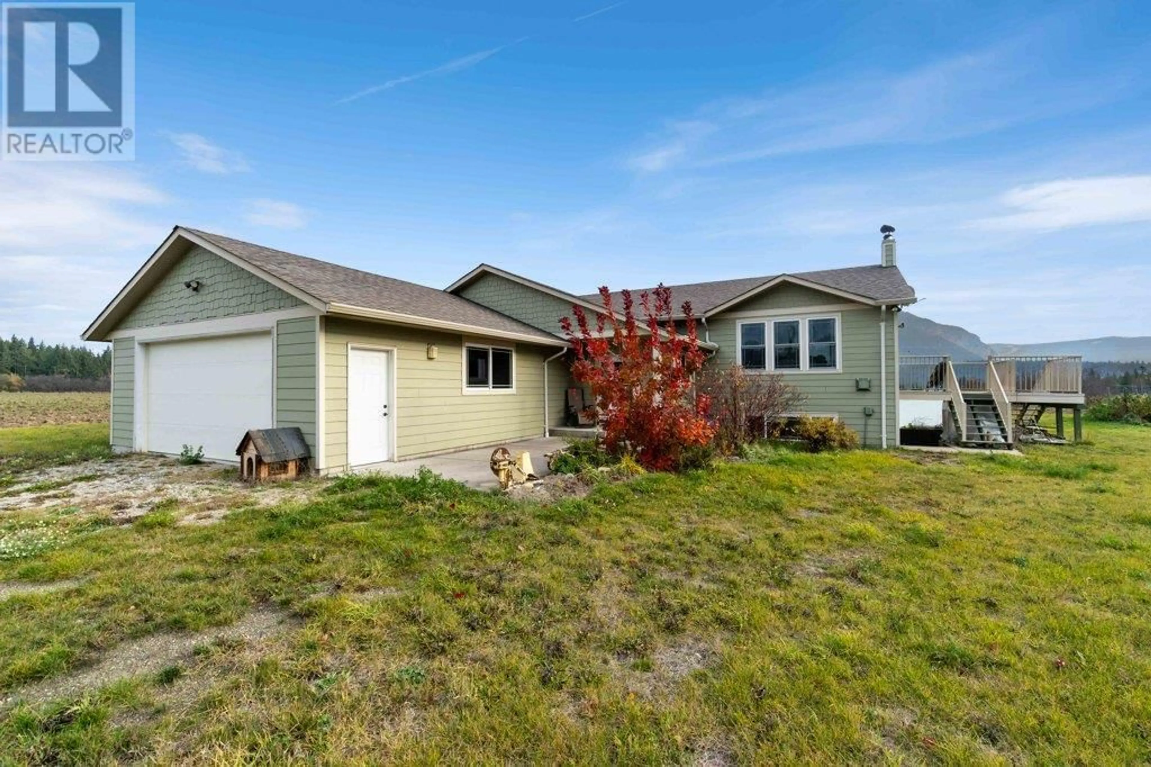Home with vinyl exterior material, unknown for 624 TAPPEN VALLEY ROAD, Tappen British Columbia V0E2X3