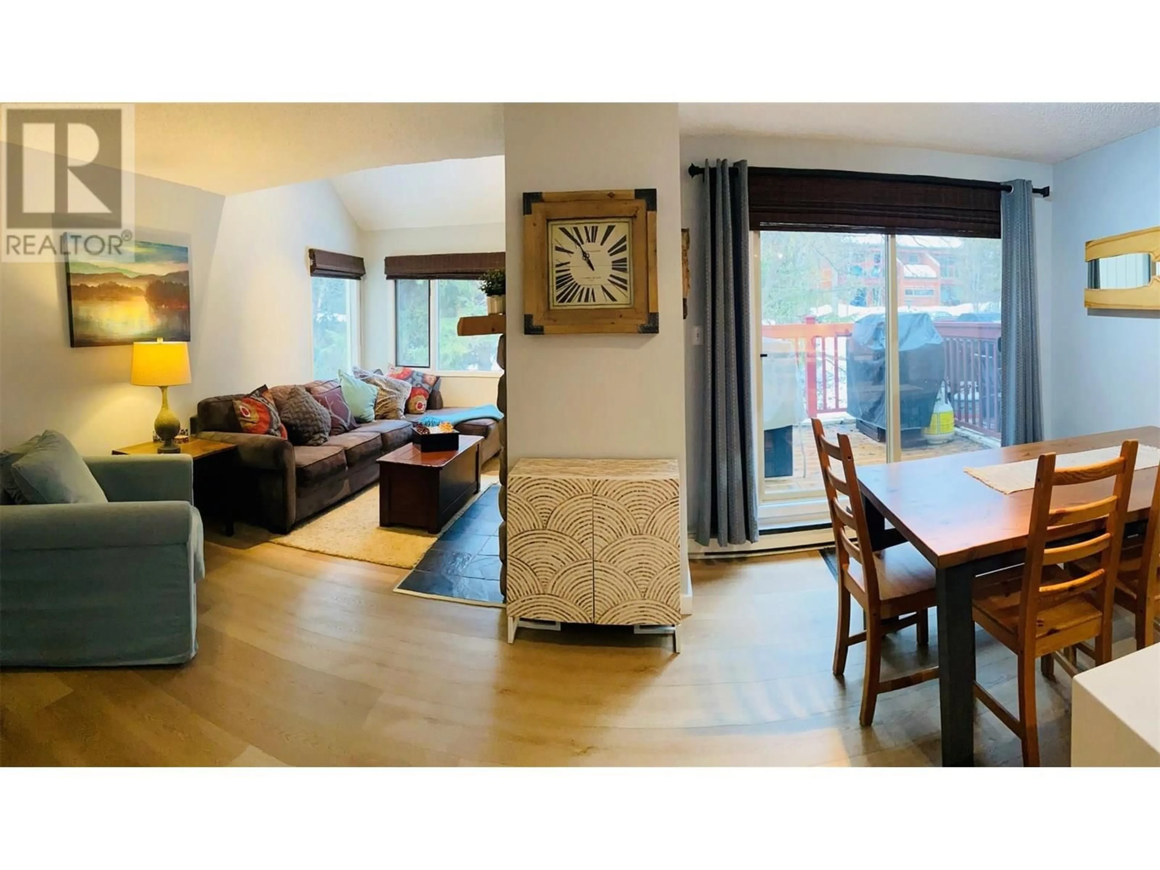 Living room with furniture, wood/laminate floor for 131 - 2035 PANORAMA DRIVE, Panorama British Columbia V0A1T0