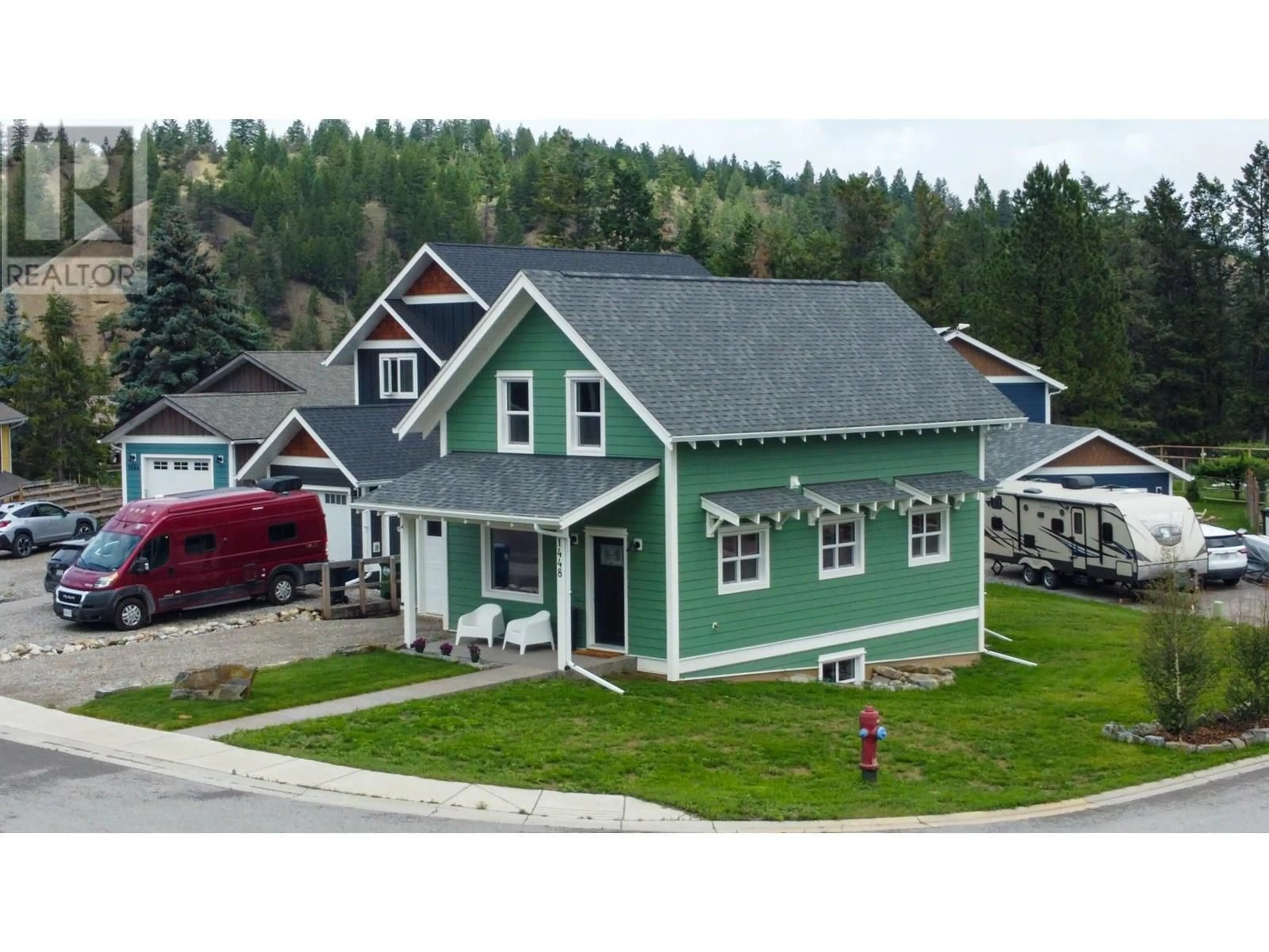 Home with vinyl exterior material, unknown for 1448 CANTERBURY CLOSE, Invermere British Columbia V0A1K4