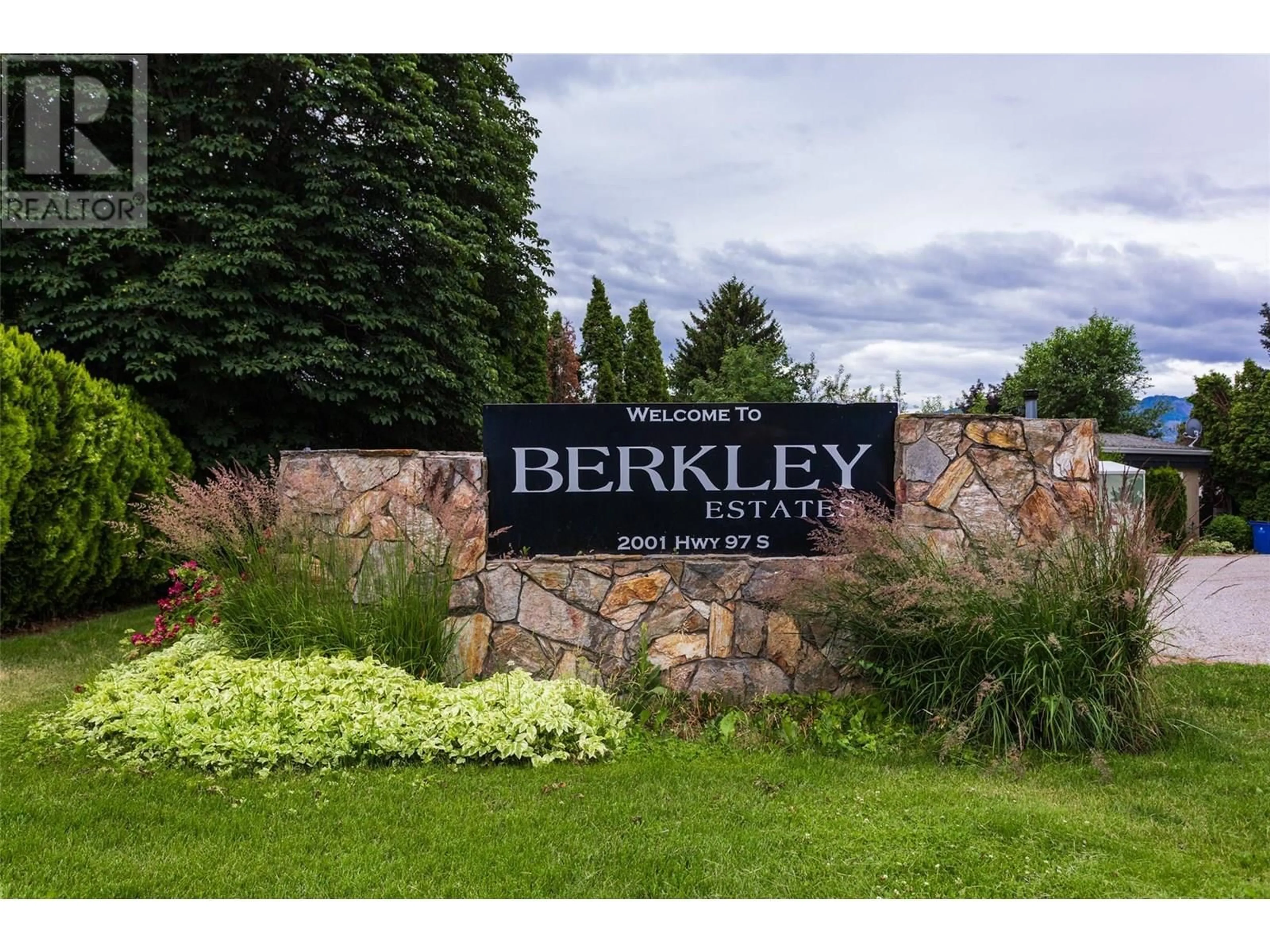Lobby for 224 - 2001 97 HIGHWAY SOUTH, Kelowna British Columbia V1Z3M8