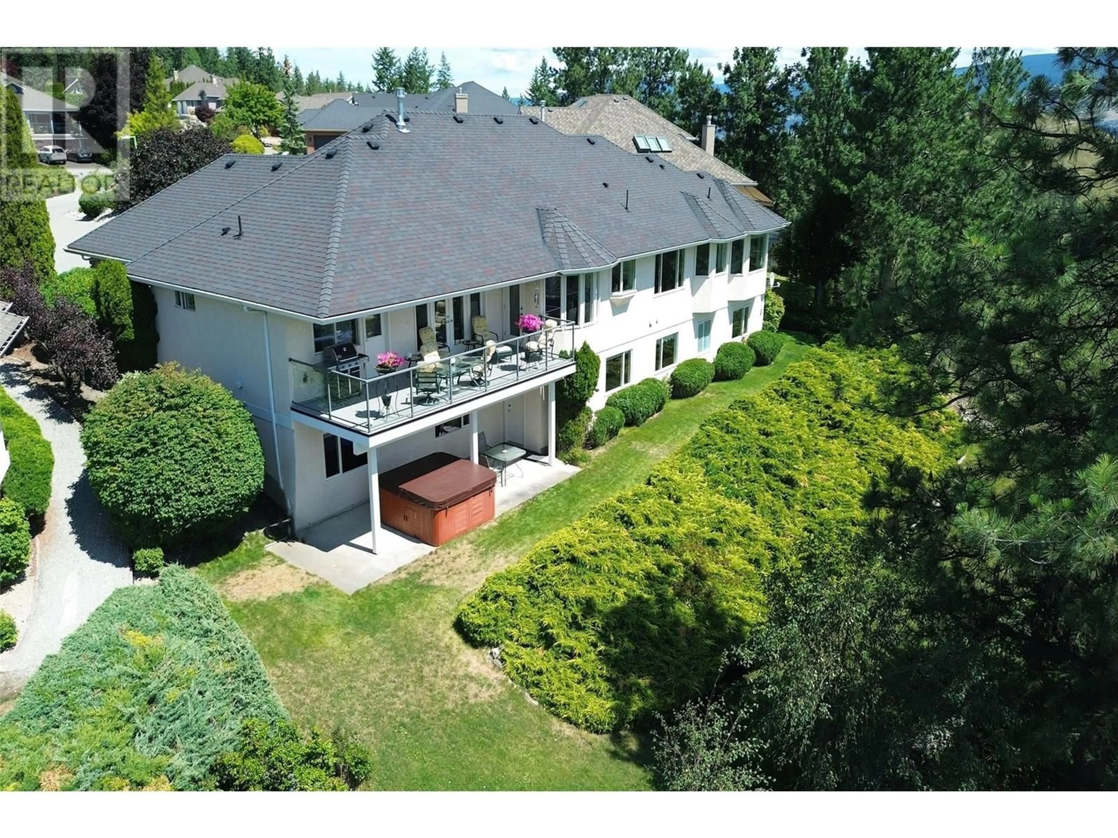 A pic from outside/outdoor area/front of a property/back of a property/a pic from drone, building for 761 SIWASH COURT, Kelowna British Columbia V1V1N5