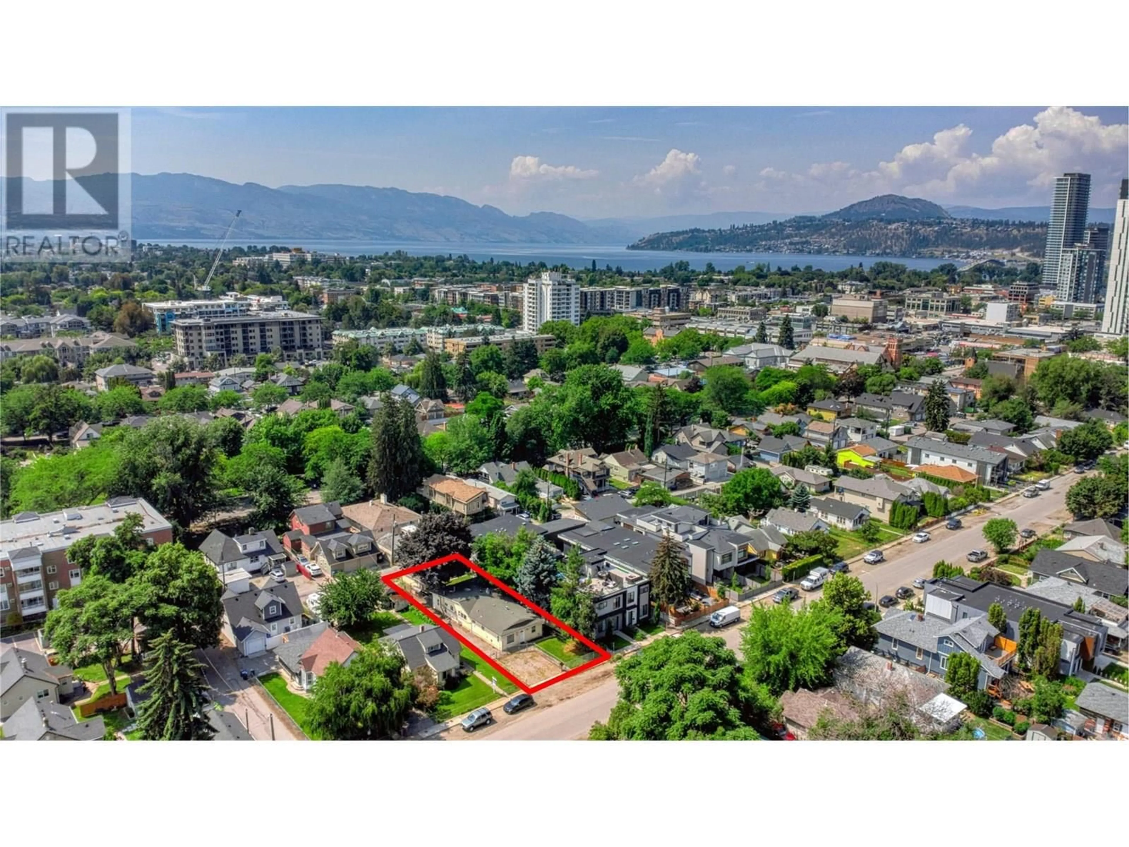 A pic from outside/outdoor area/front of a property/back of a property/a pic from drone, mountain view for 859 LAWSON AVENUE, Kelowna British Columbia V1Y6S9