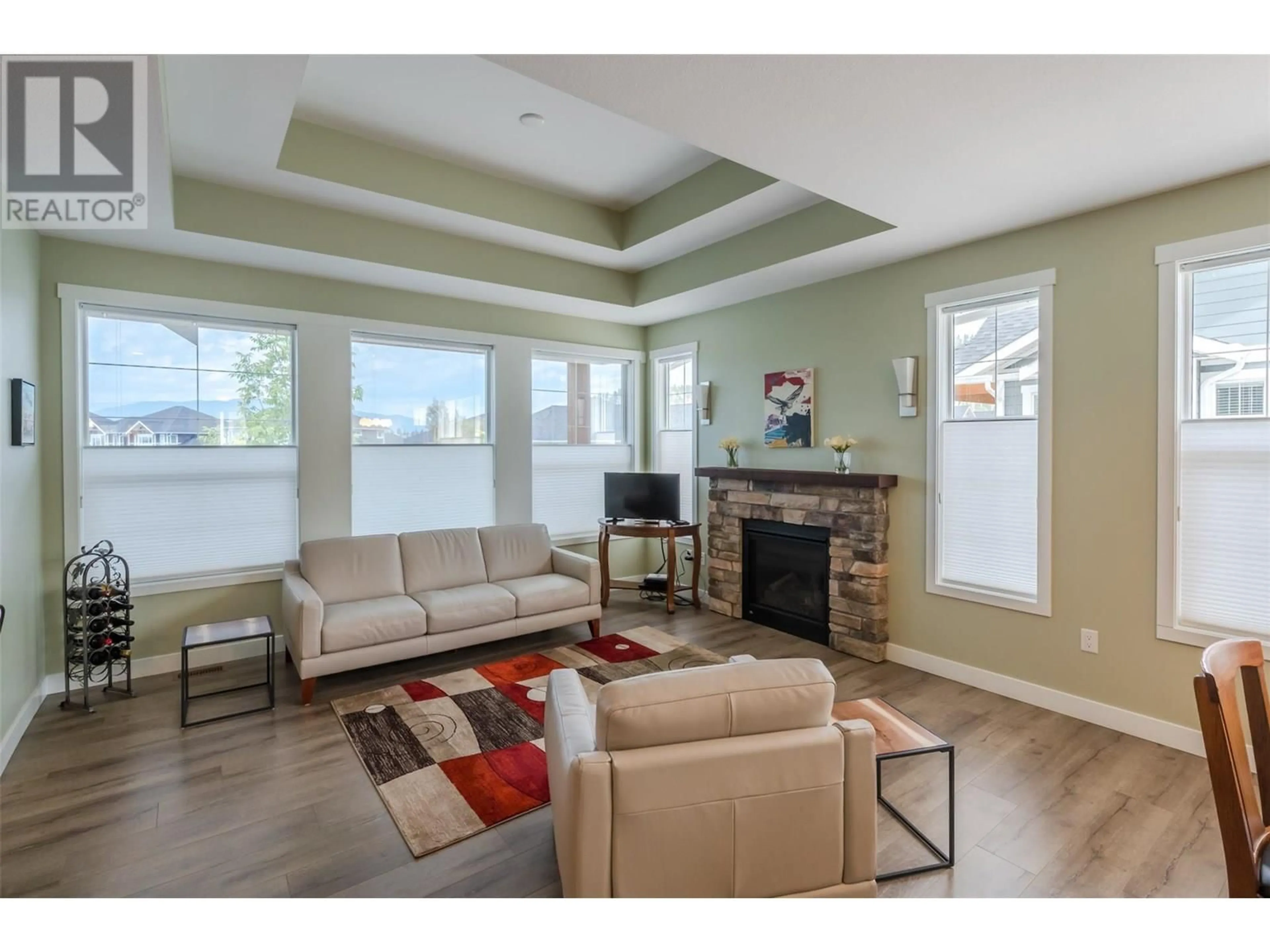 Living room with furniture, unknown for 992 HOLDEN ROAD, Penticton British Columbia V2A9G4