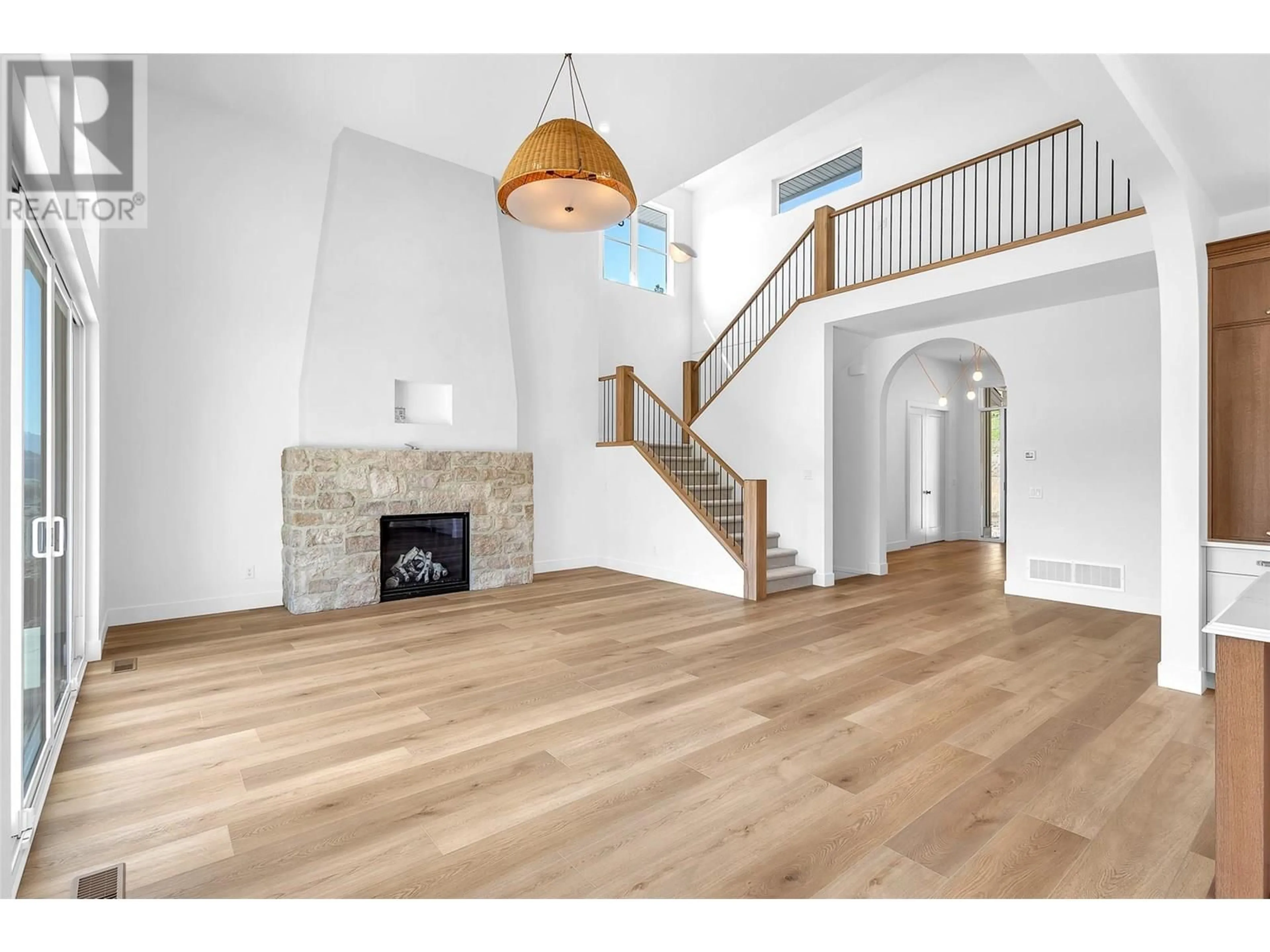 Unknown for 1439 WHISTLING PINE PLACE, Kelowna British Columbia V1V2C6