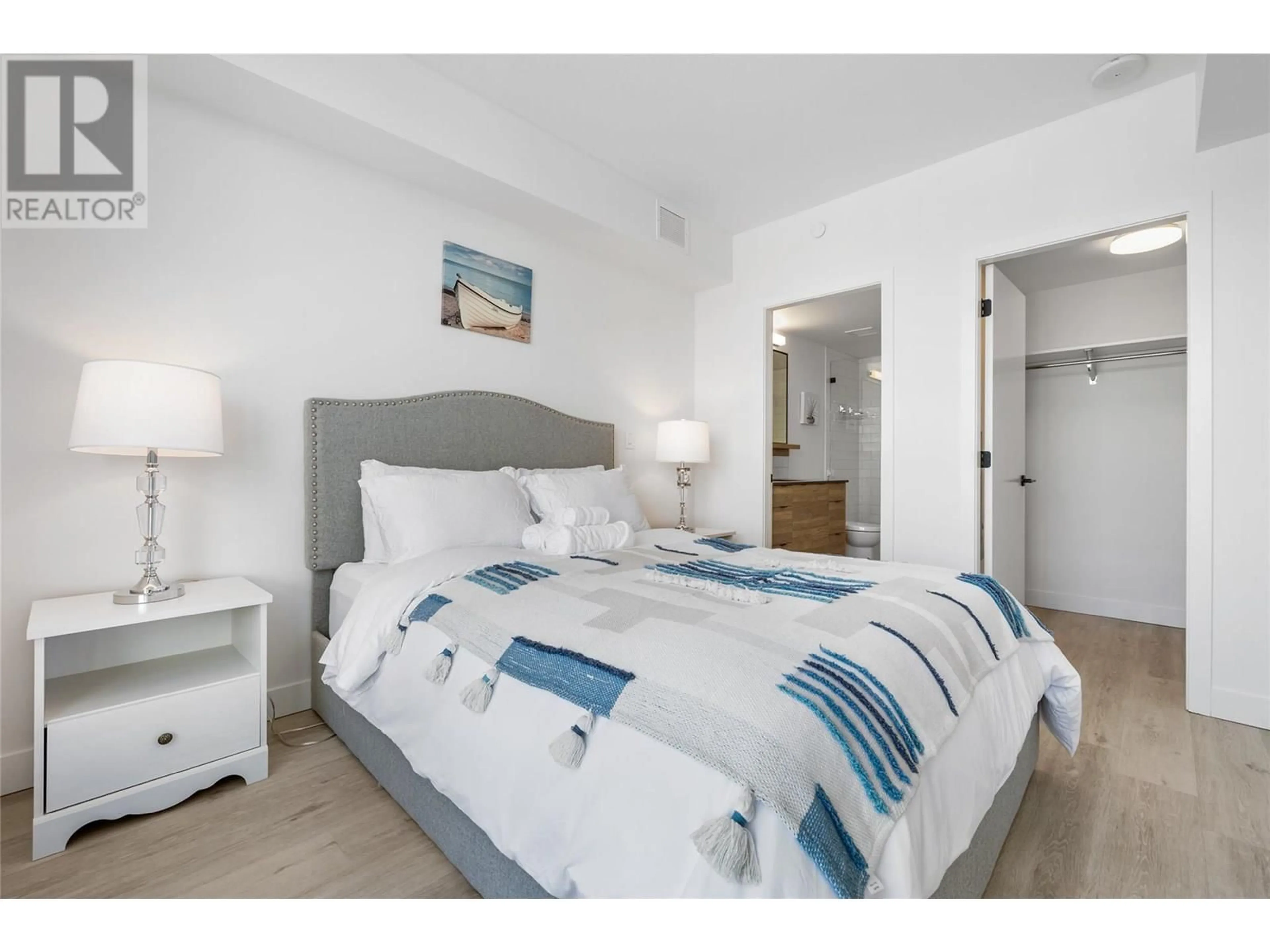 Bedroom with bed, unknown for 1005 - 1471 ST PAUL STREET, Kelowna British Columbia V1Y2E4