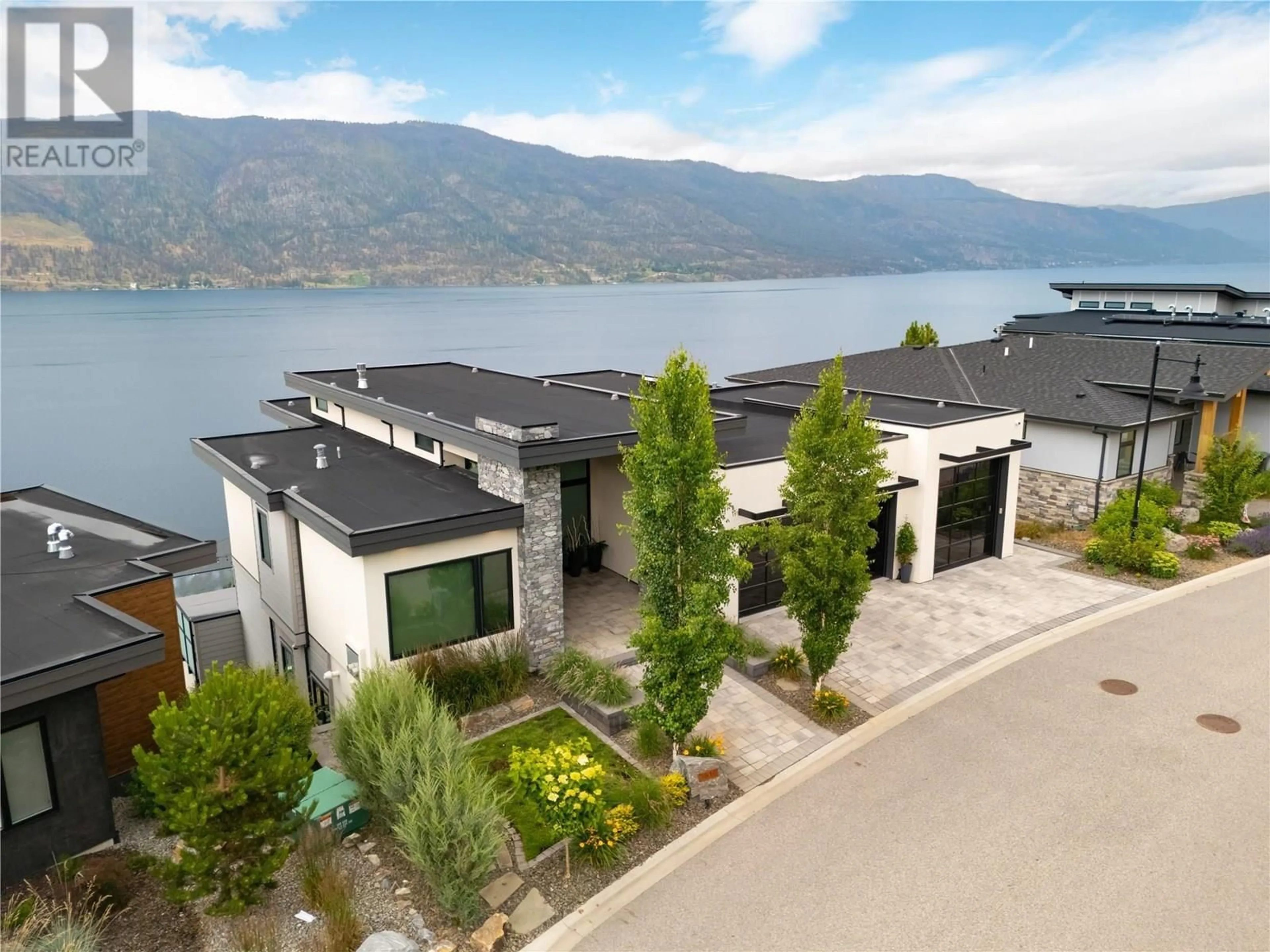 A pic from outside/outdoor area/front of a property/back of a property/a pic from drone, water/lake/river/ocean view for 3610 BOXWOOD ROAD, Kelowna British Columbia V1V3G2
