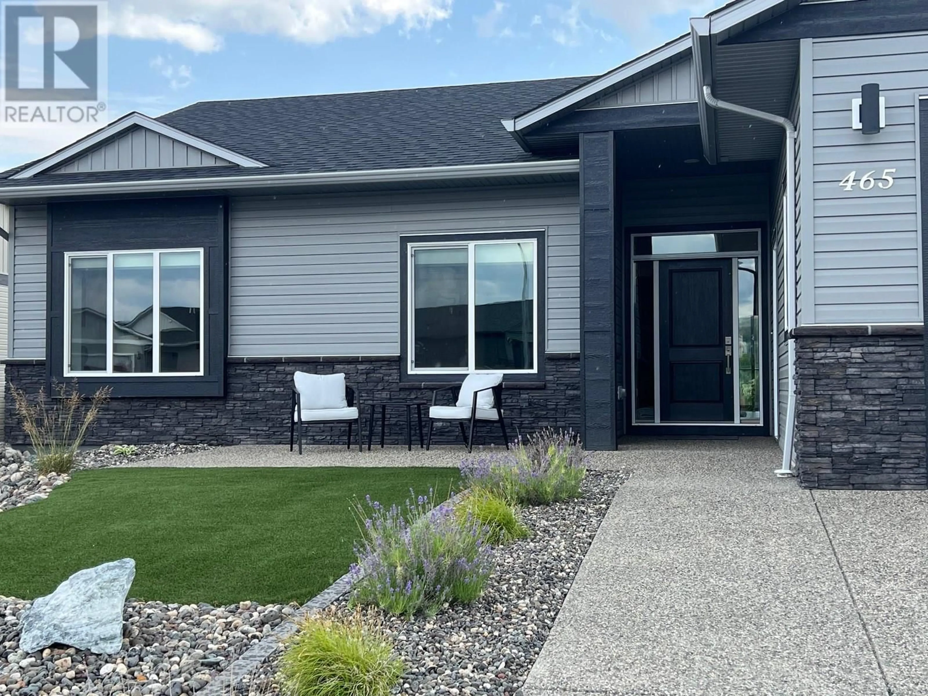 Home with vinyl exterior material, unknown for 465 4 STREET, Vernon British Columbia V1H1Z1