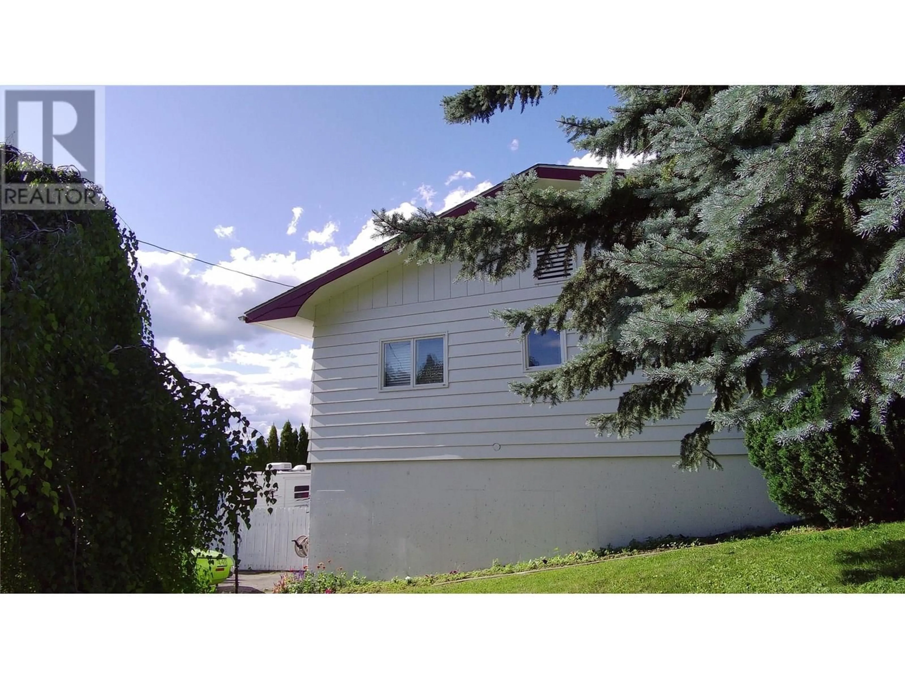 Home with vinyl exterior material, building for 810 SCOTT STREET STREET, Creston British Columbia V0B1G0