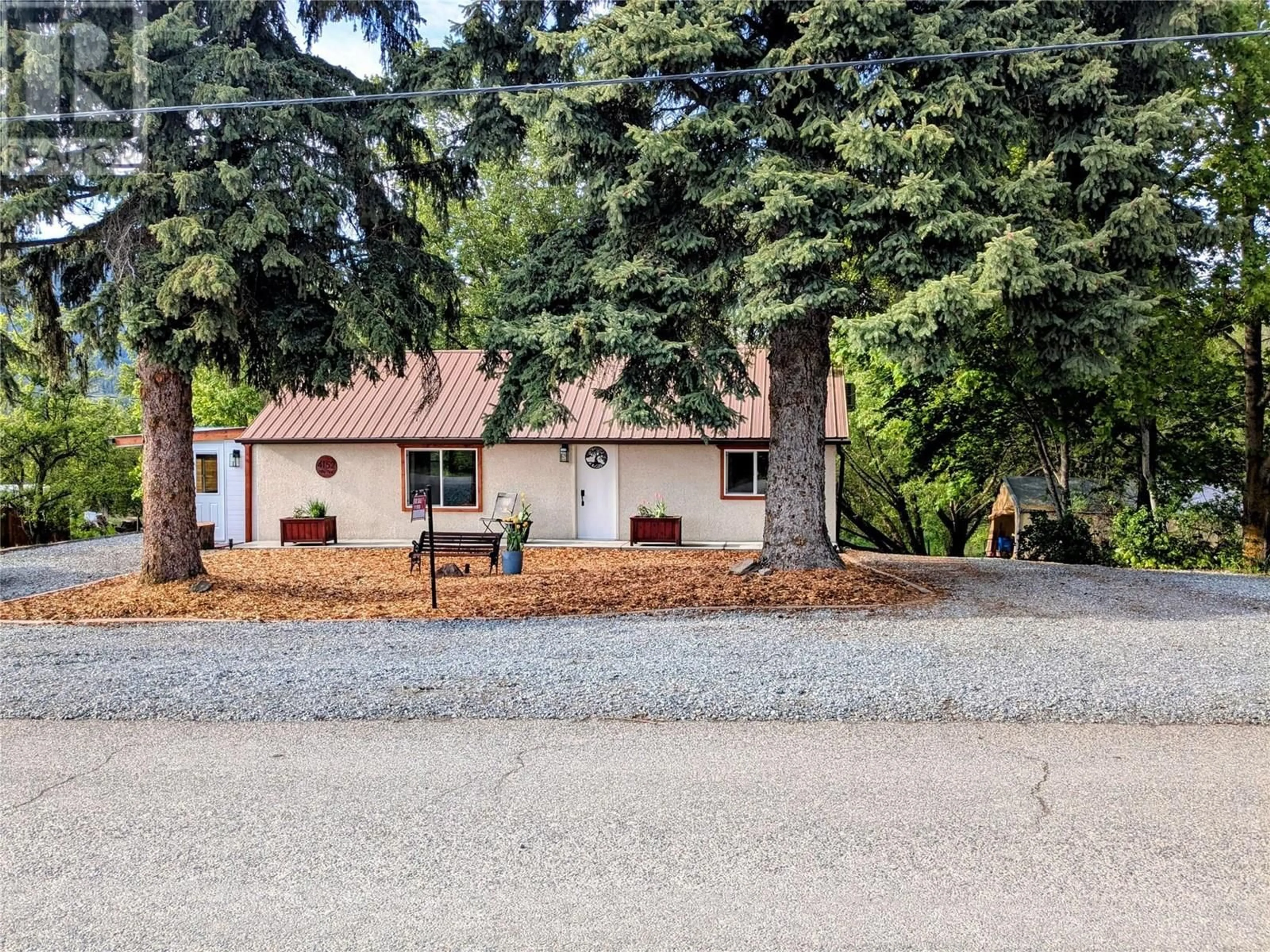 A pic from outside/outdoor area/front of a property/back of a property/a pic from drone, street for 4152 51 STREET, Creston British Columbia V0B1C1