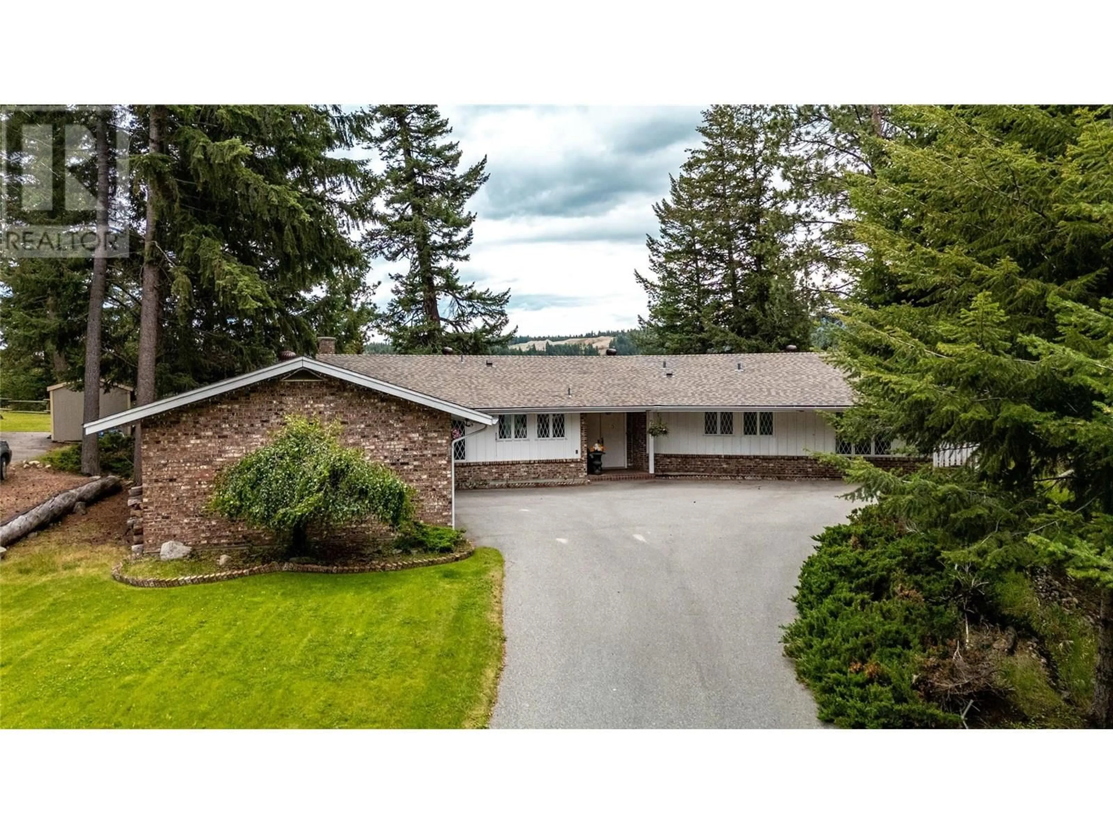 A pic from outside/outdoor area/front of a property/back of a property/a pic from drone, street for 221 WEST PLACE OTHER, Princeton British Columbia V0X1W0