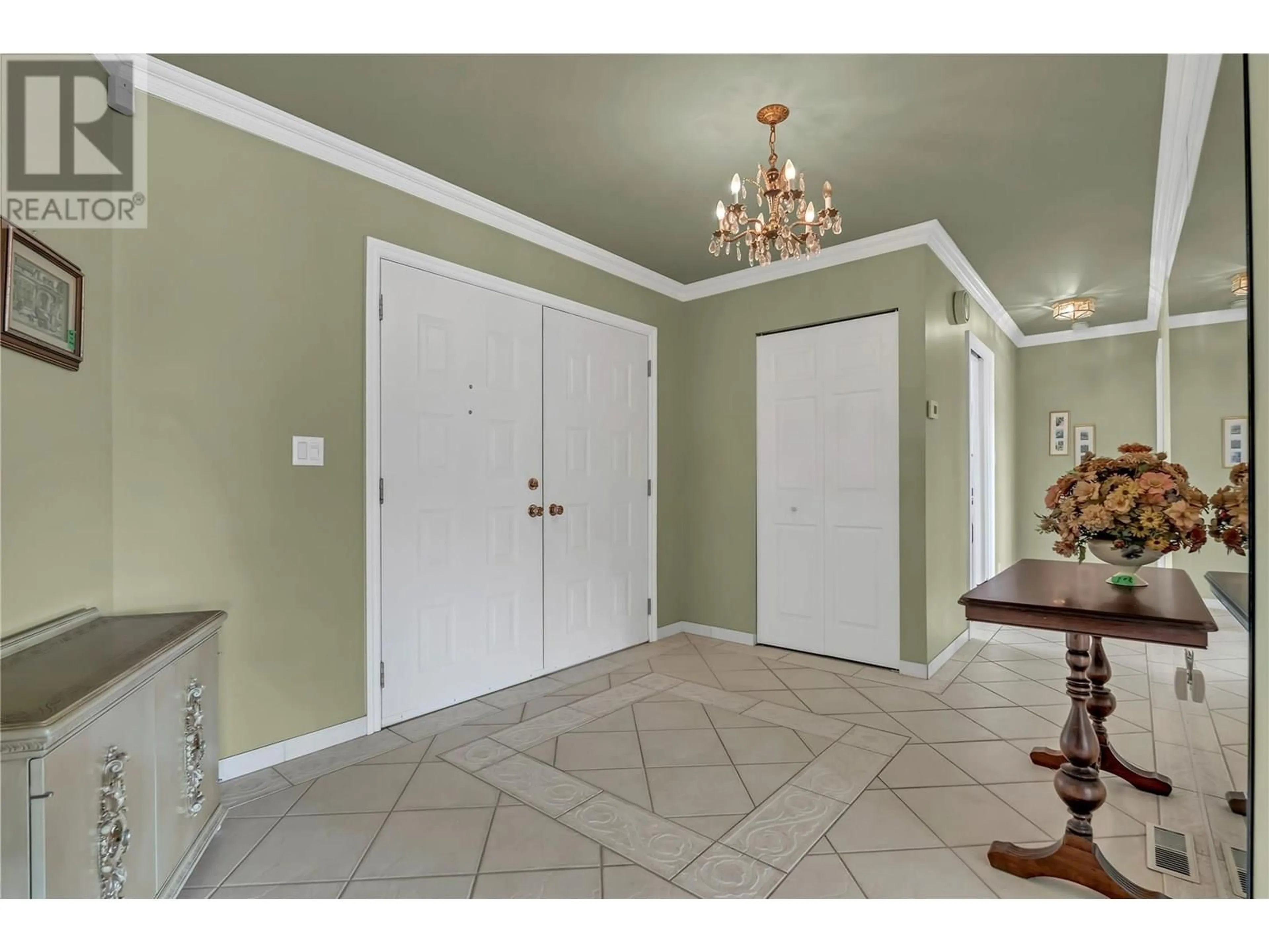 Indoor entryway for 221 WEST PLACE OTHER, Princeton British Columbia V0X1W0